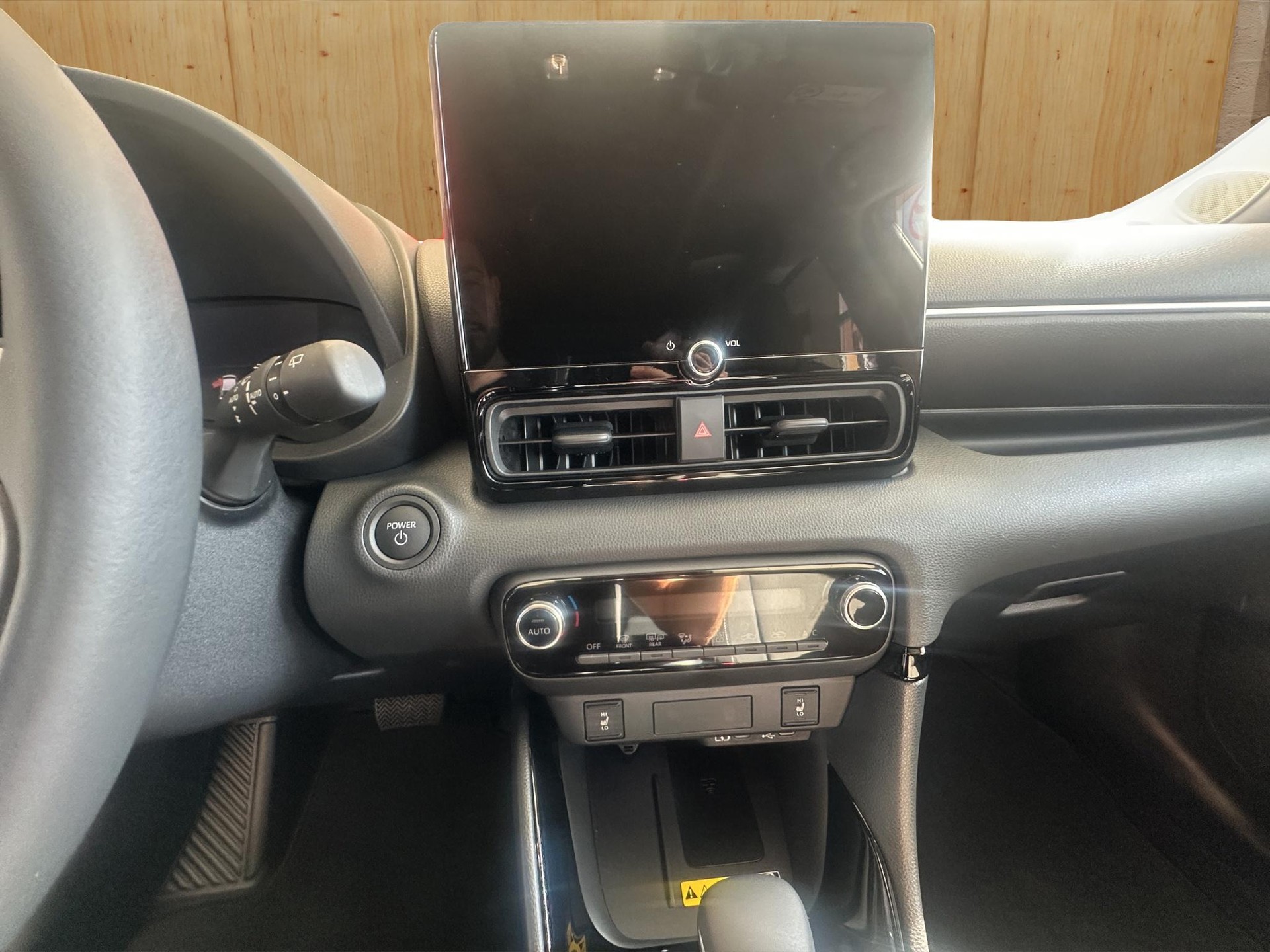 TOYOTA Yaris 1.5 VVT-i HSD Trend-image-10