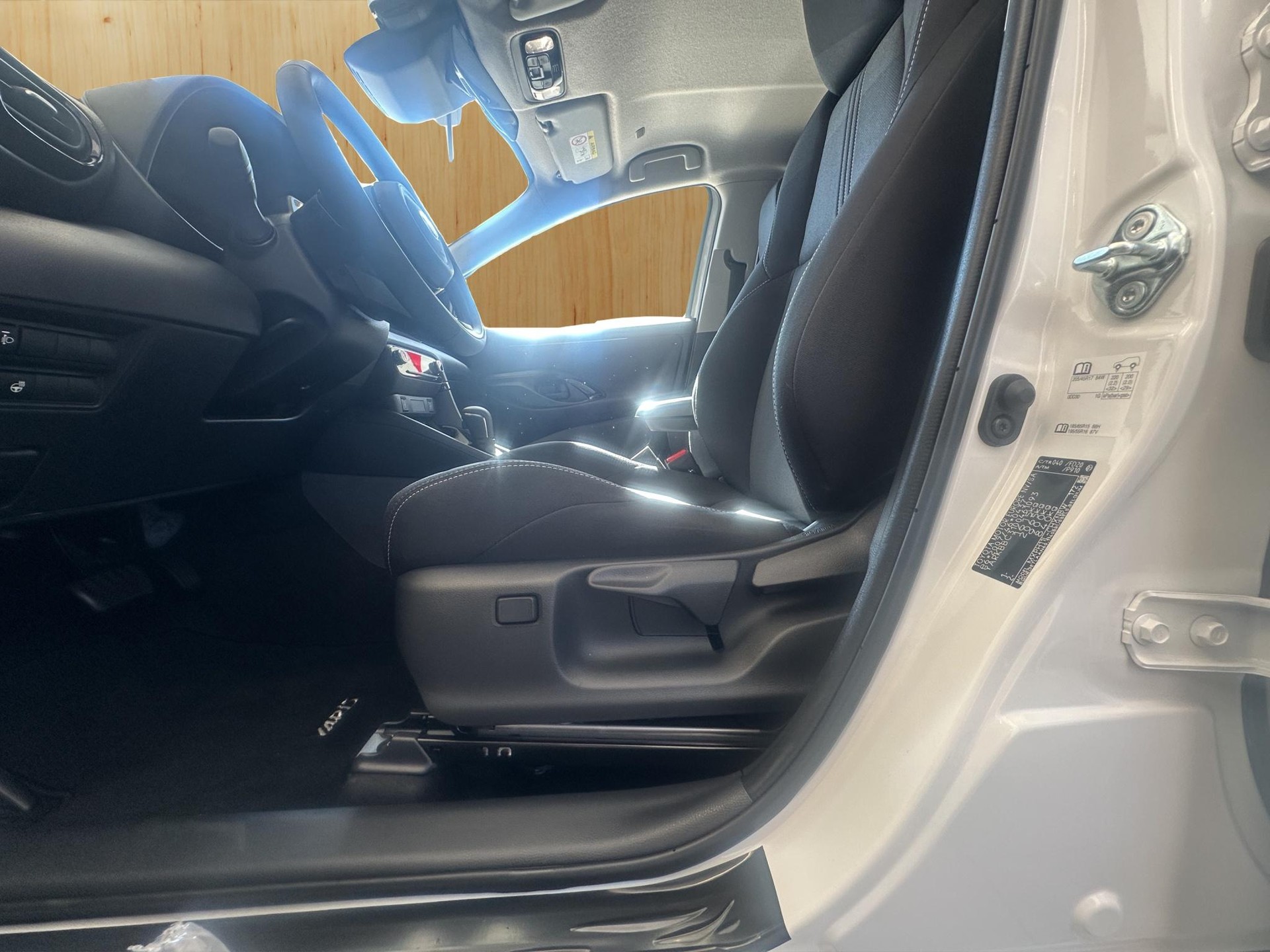 TOYOTA Yaris 1.5 VVT-i HSD Trend-image-8