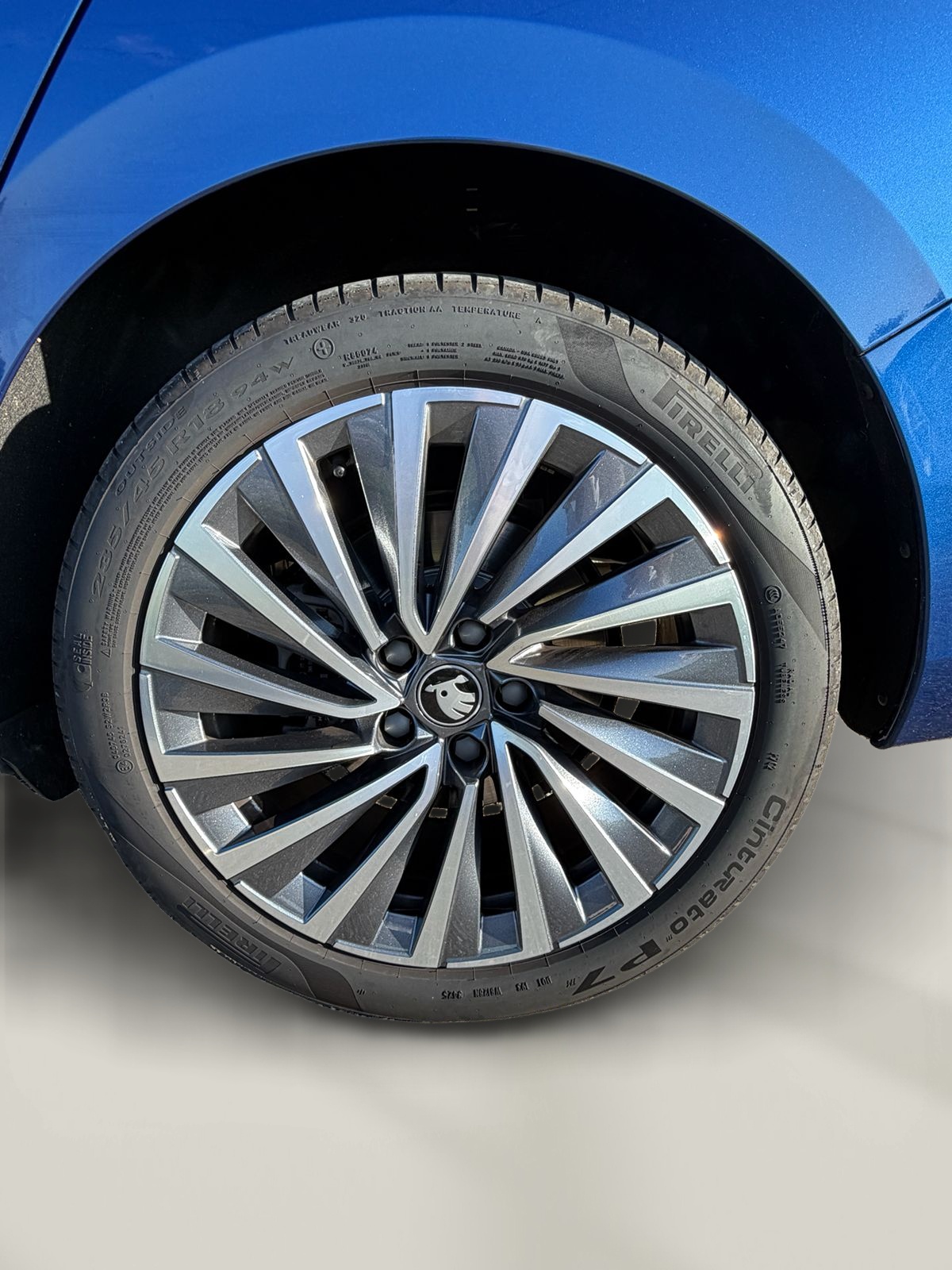 SKODA Superb Combi 1.5 TSI PHEV L&K DSG * spezielle Farb-Kombination * 5 Jahre oder MAX. 150'000KM Garantie!-image-10
