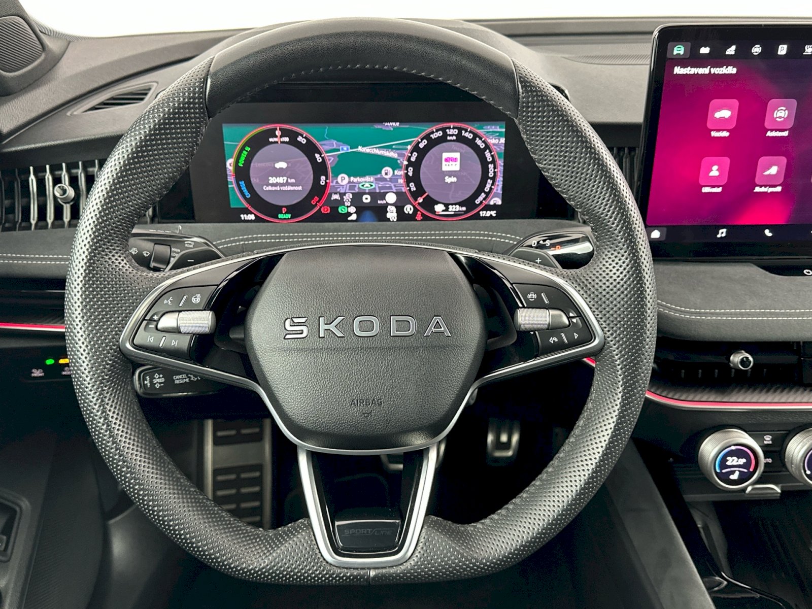 SKODA Superb Combi 1.5 TSI PHEV SPORTLINE DSG * spezielle Farb-Kombi * 5 Jahre oder MAX. 100'000M Garantie!-image-10