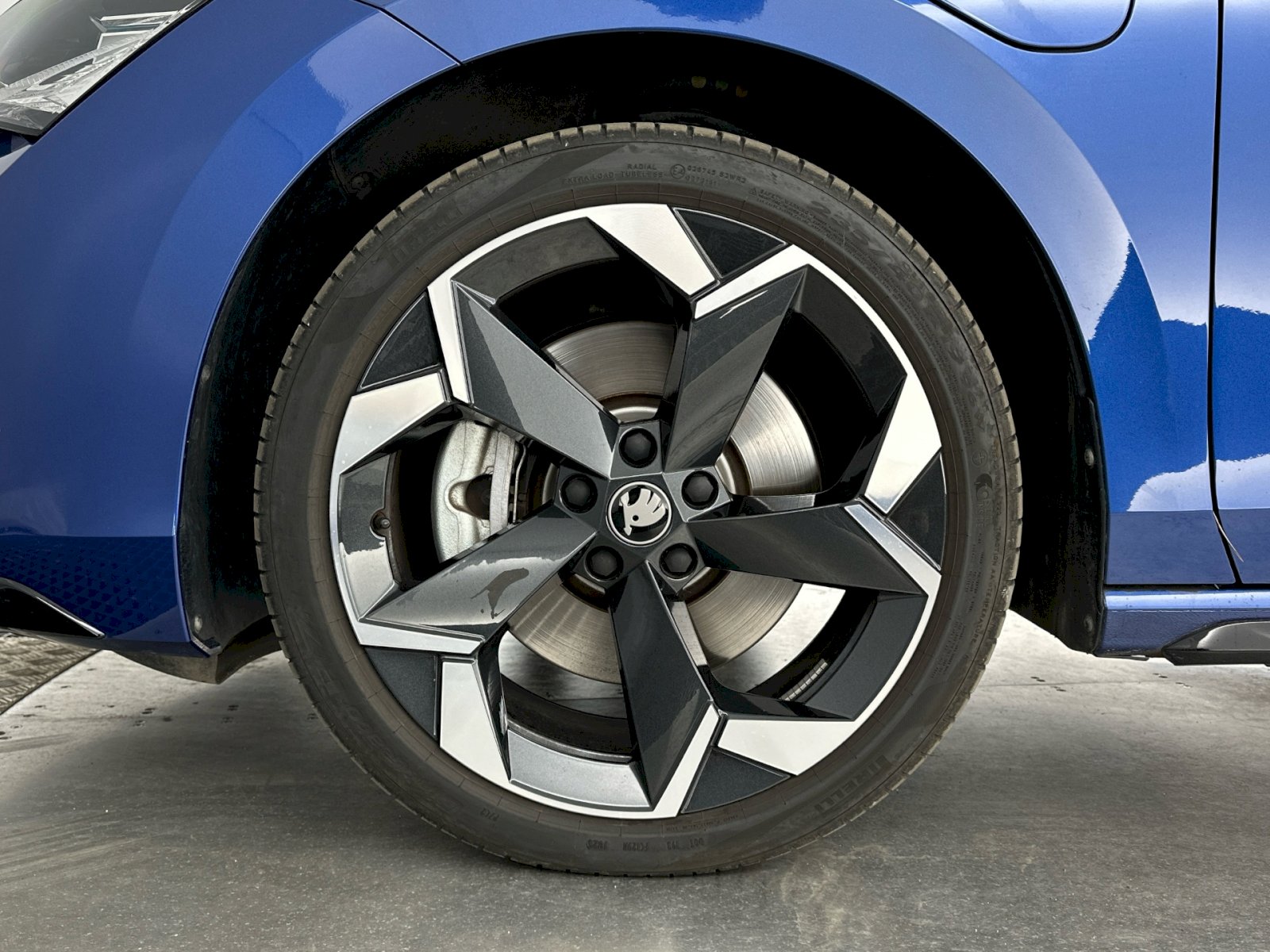 SKODA Superb Combi 1.5 TSI PHEV SPORTLINE DSG * spezielle Farb-Kombi * 5 Jahre oder MAX. 100'000M Garantie!-image-5