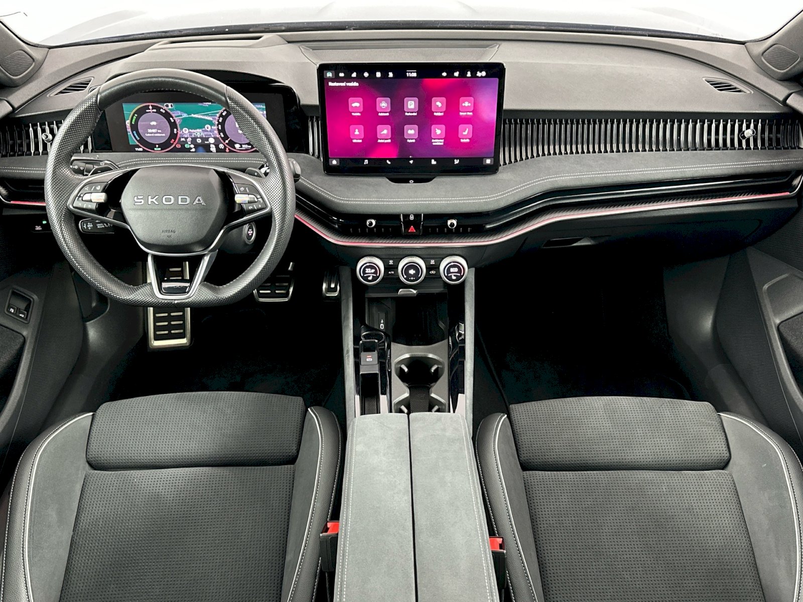 SKODA Superb Combi 1.5 TSI PHEV SPORTLINE DSG * spezielle Farb-Kombi * 5 Jahre oder MAX. 100'000M Garantie!-image-6