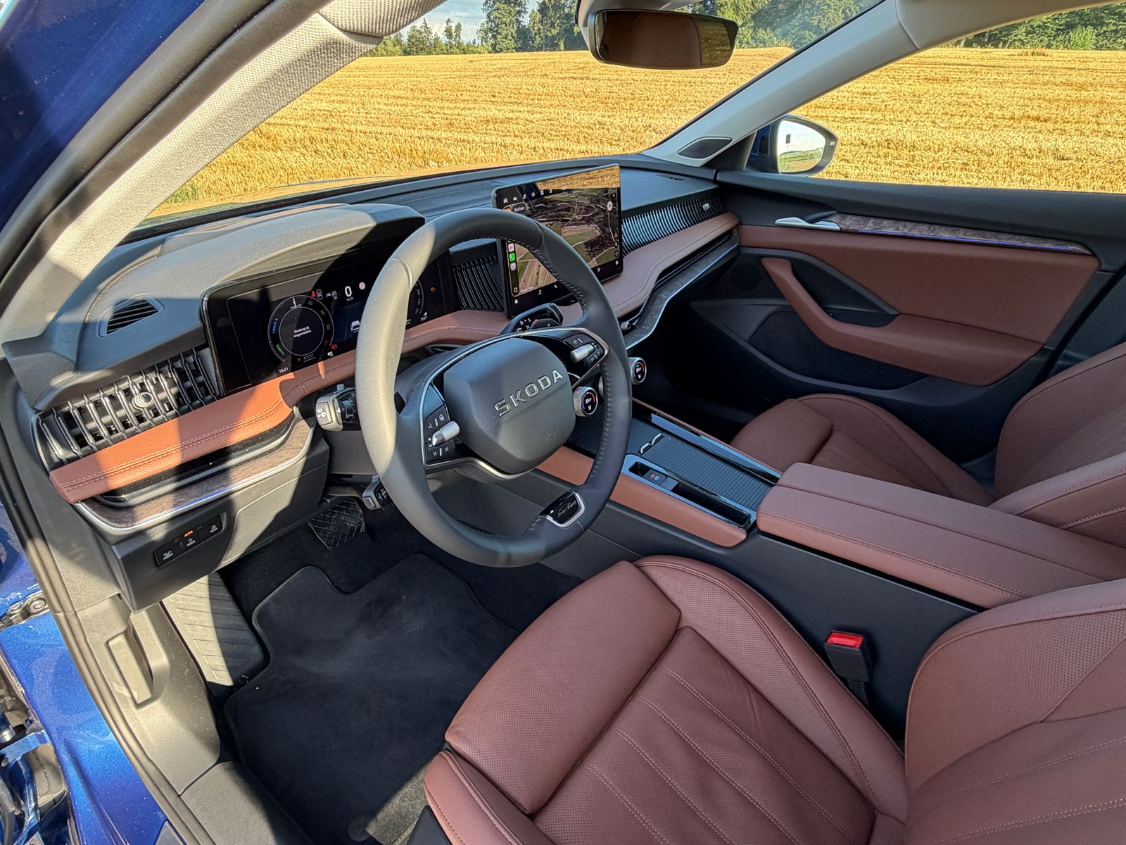 SKODA Superb Combi 1.5 TSI PHEV L&K DSG * spezielle Farb-Kombination * 5 Jahre oder MAX. 150'000KM Garantie!-image-4
