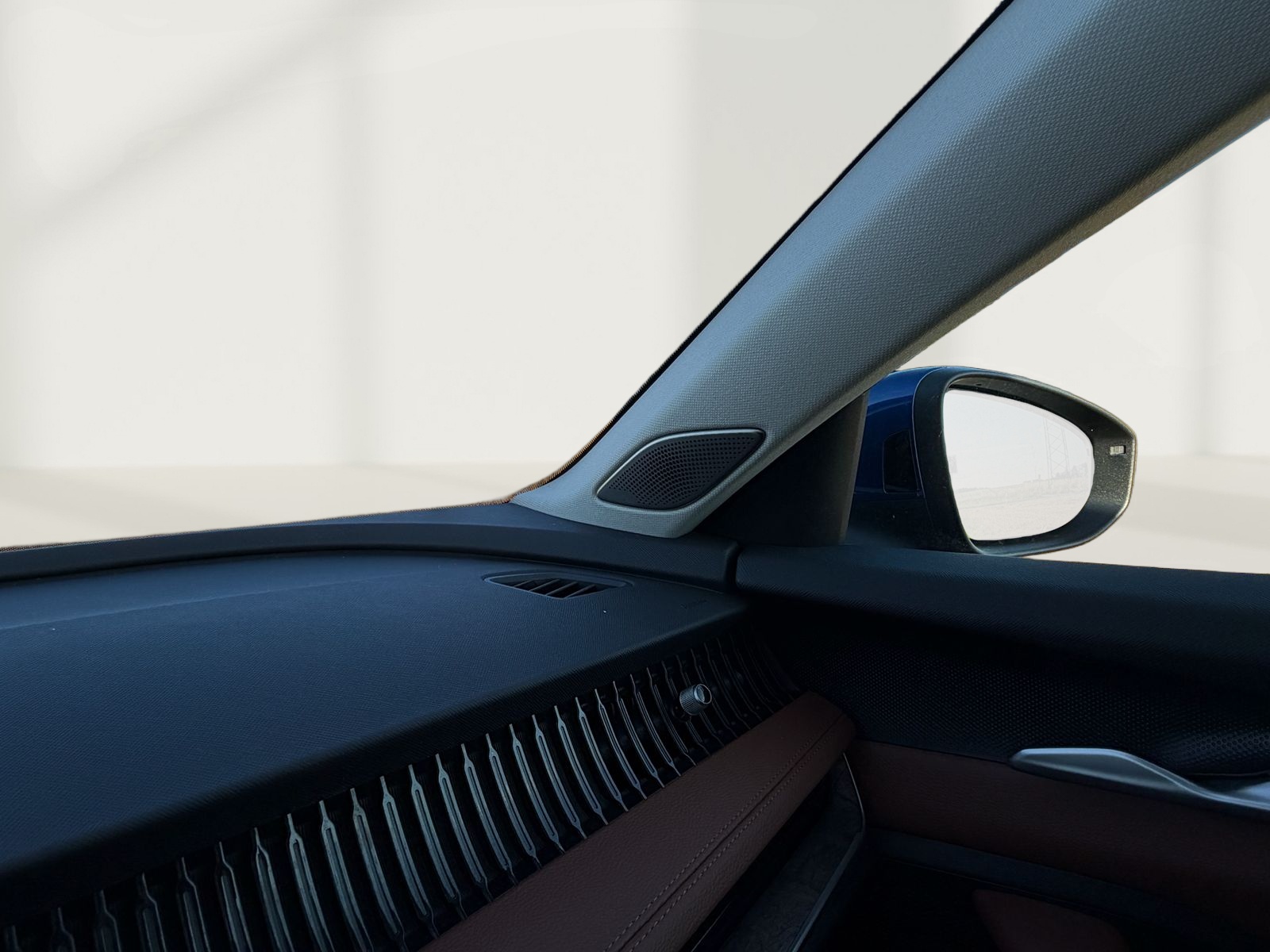 SKODA Superb Combi 1.5 TSI PHEV L&K DSG * spezielle Farb-Kombination * 5 Jahre oder MAX. 150'000KM Garantie!-image-8