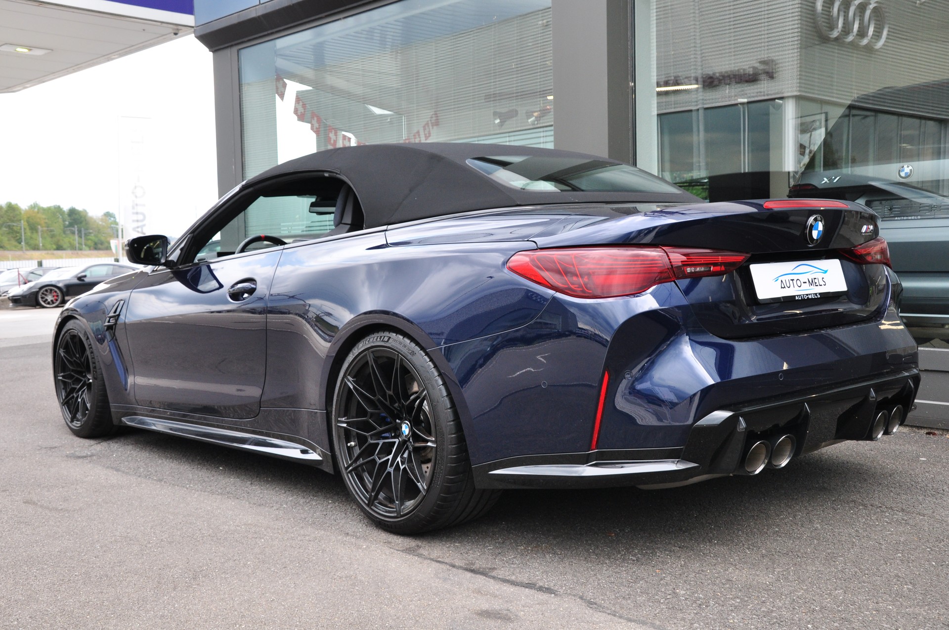 BMW M4 Cabrio Competition M xDrive-image-9
