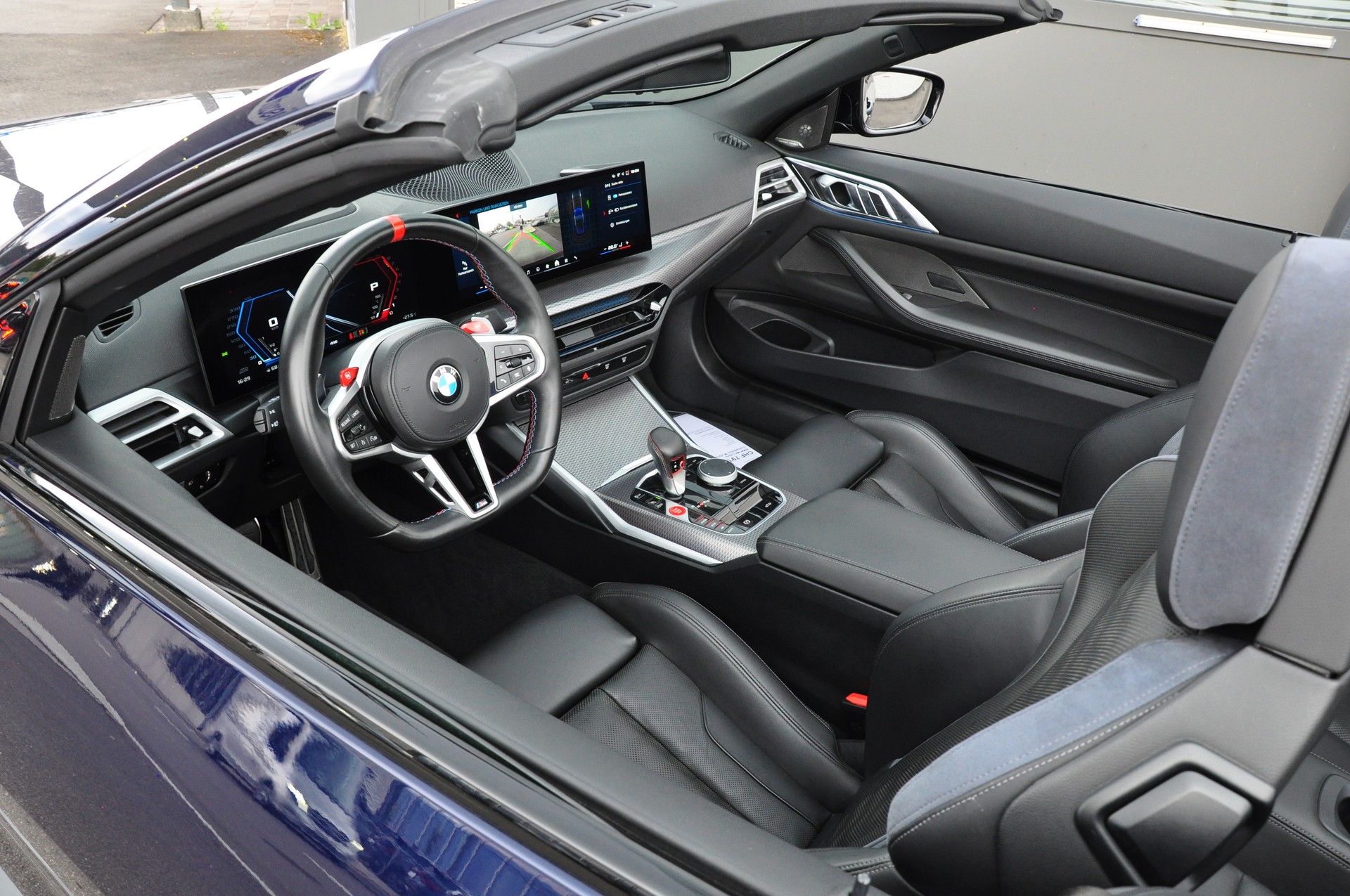 BMW M4 Cabrio Competition M xDrive-image-21