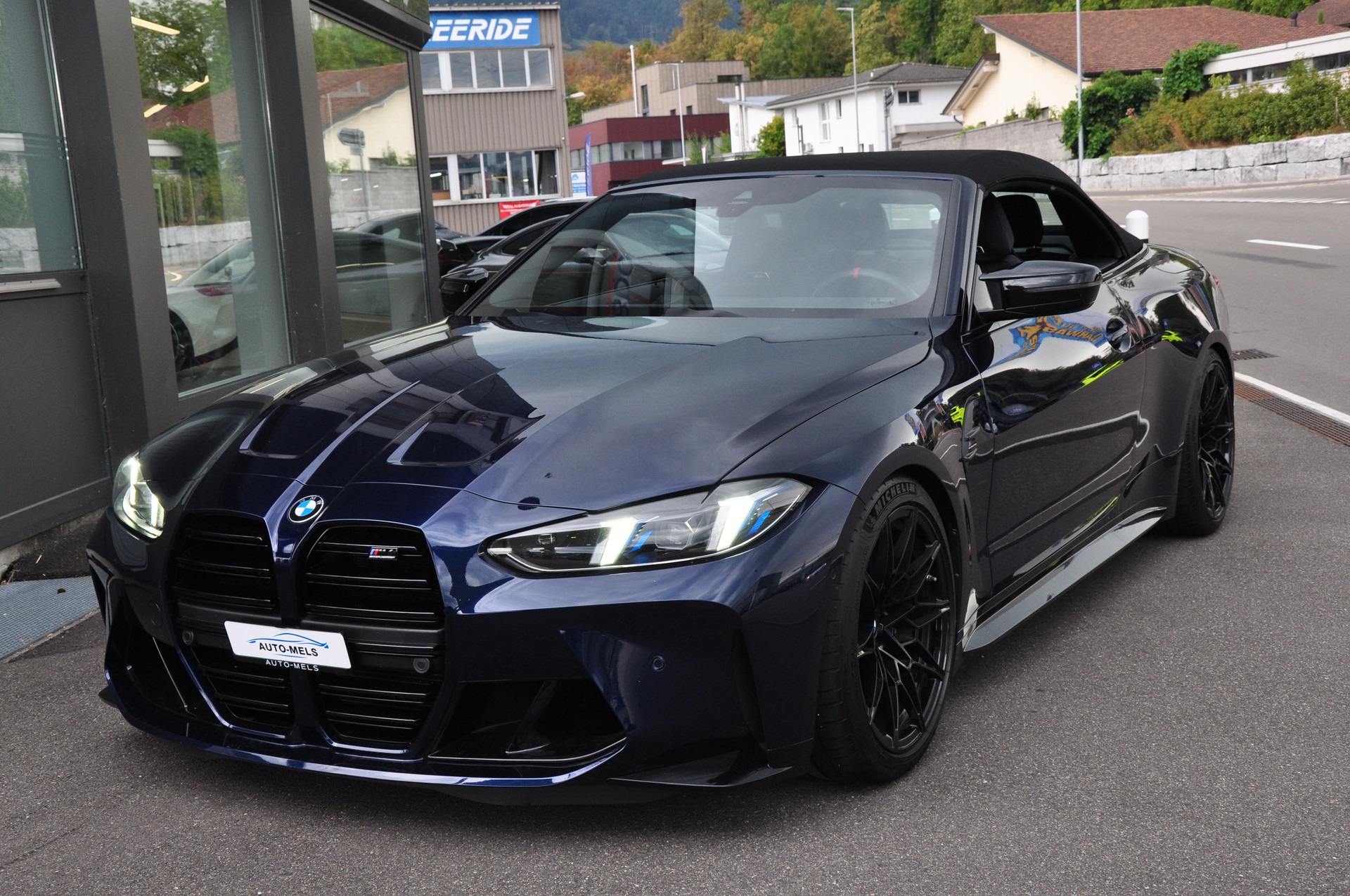 BMW M4 Cabrio Competition M xDrive-image-14