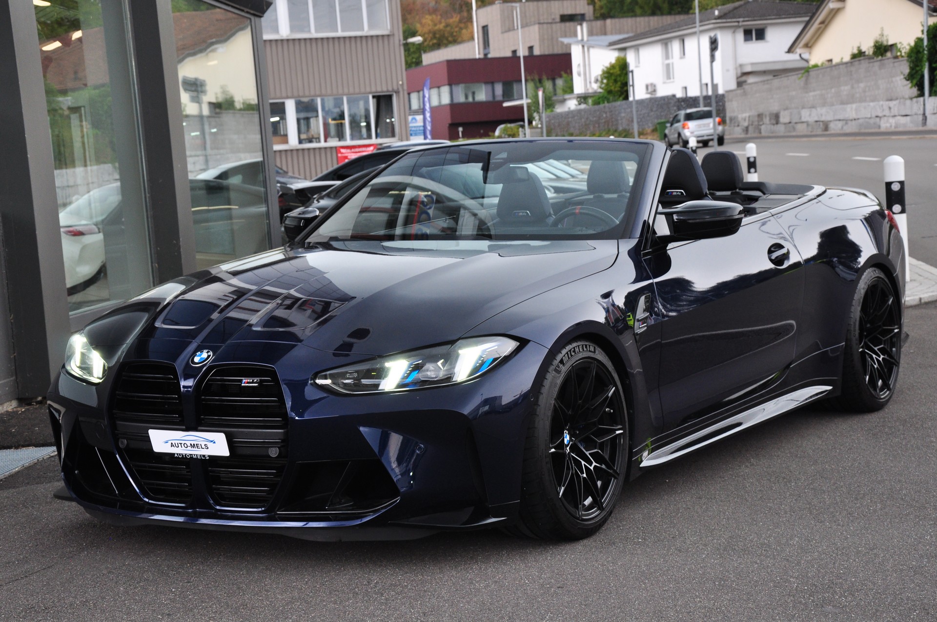 BMW M4 Cabrio Competition M xDrive-image-18