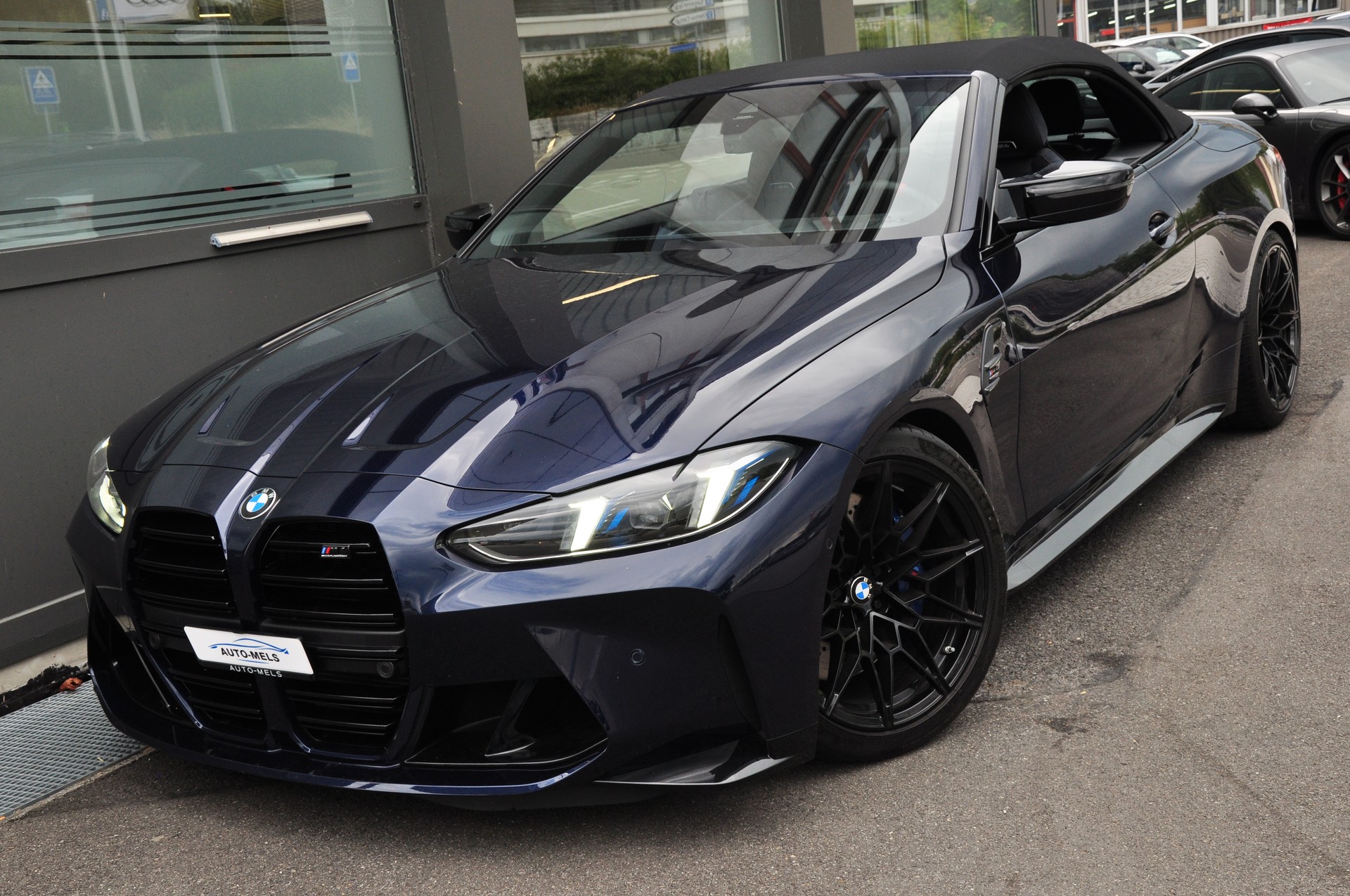 BMW M4 Cabrio Competition M xDrive-image-6