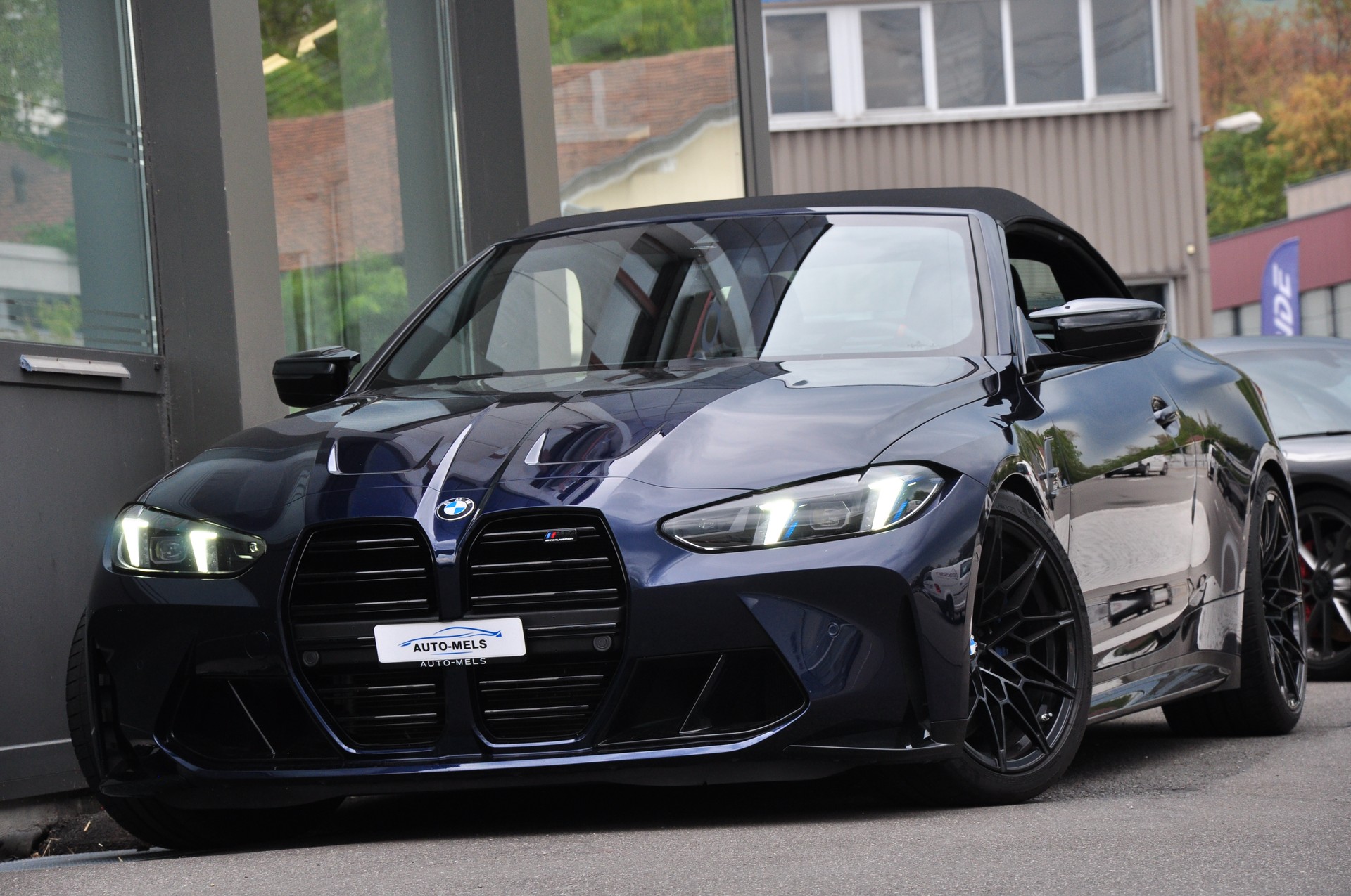 BMW M4 Cabrio Competition M xDrive-image-1