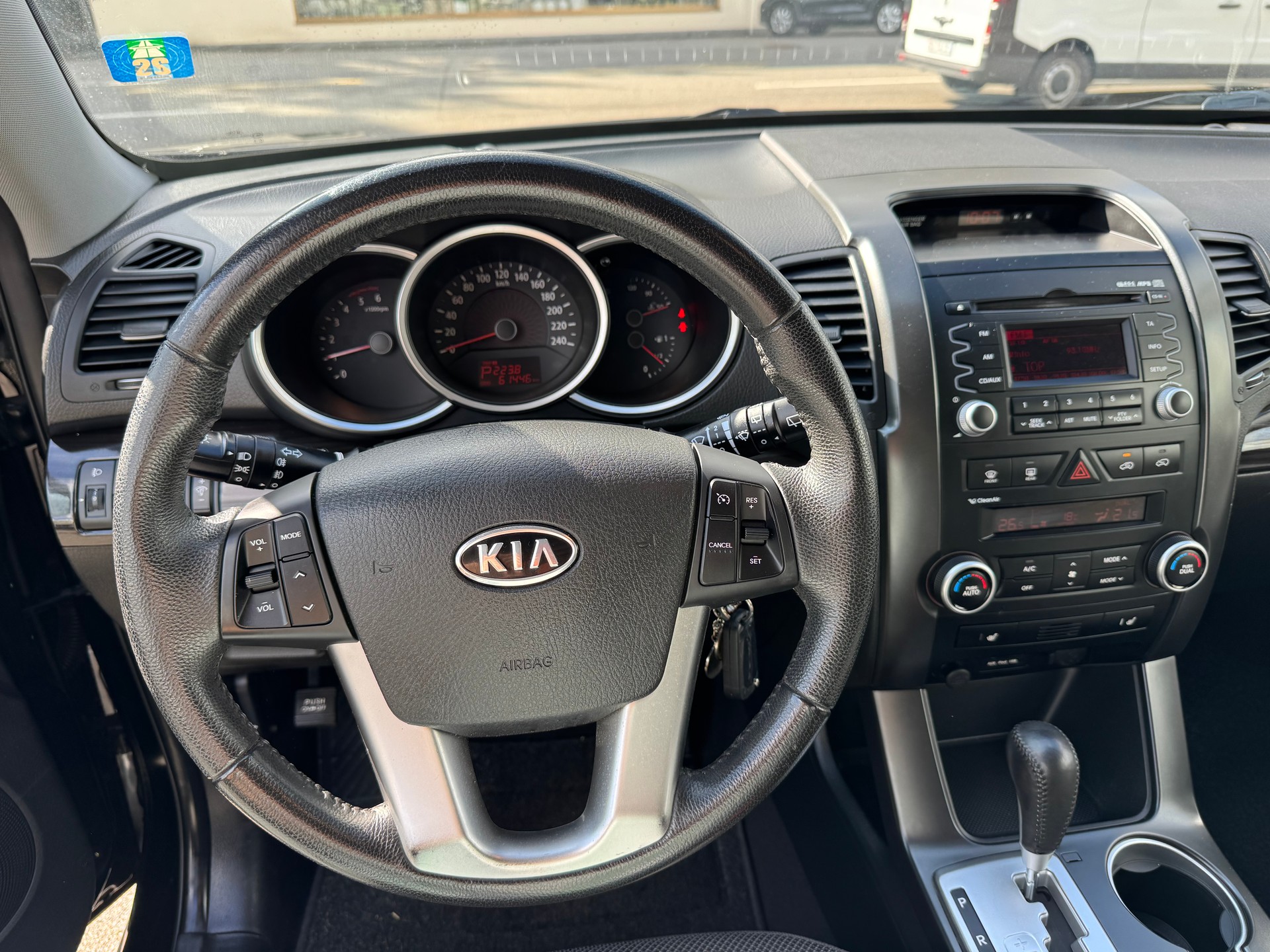 KIA Sorento 2.2 CRDI Style Automatic-image-10
