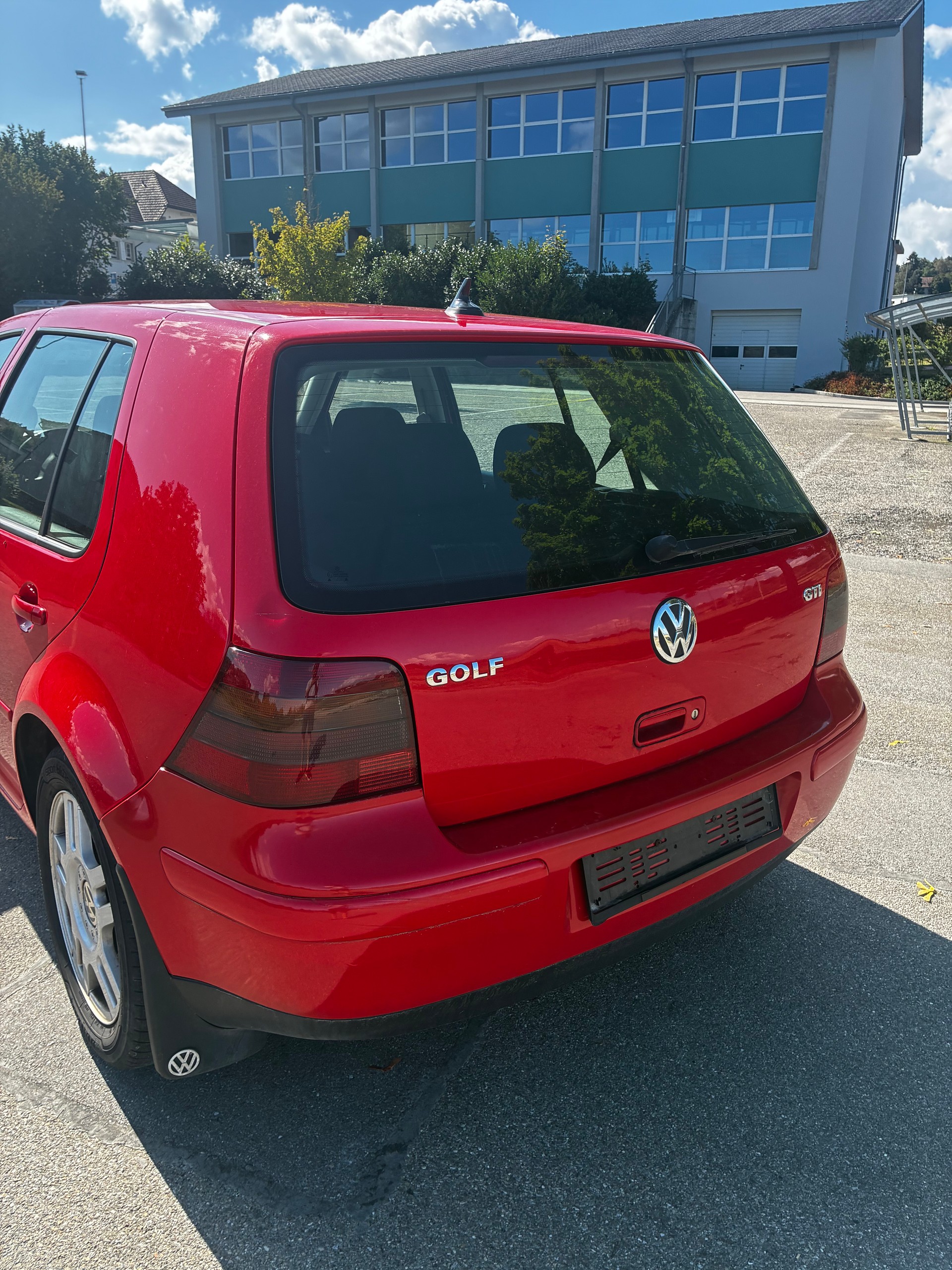 VW 1.8 20V GTI-image-1