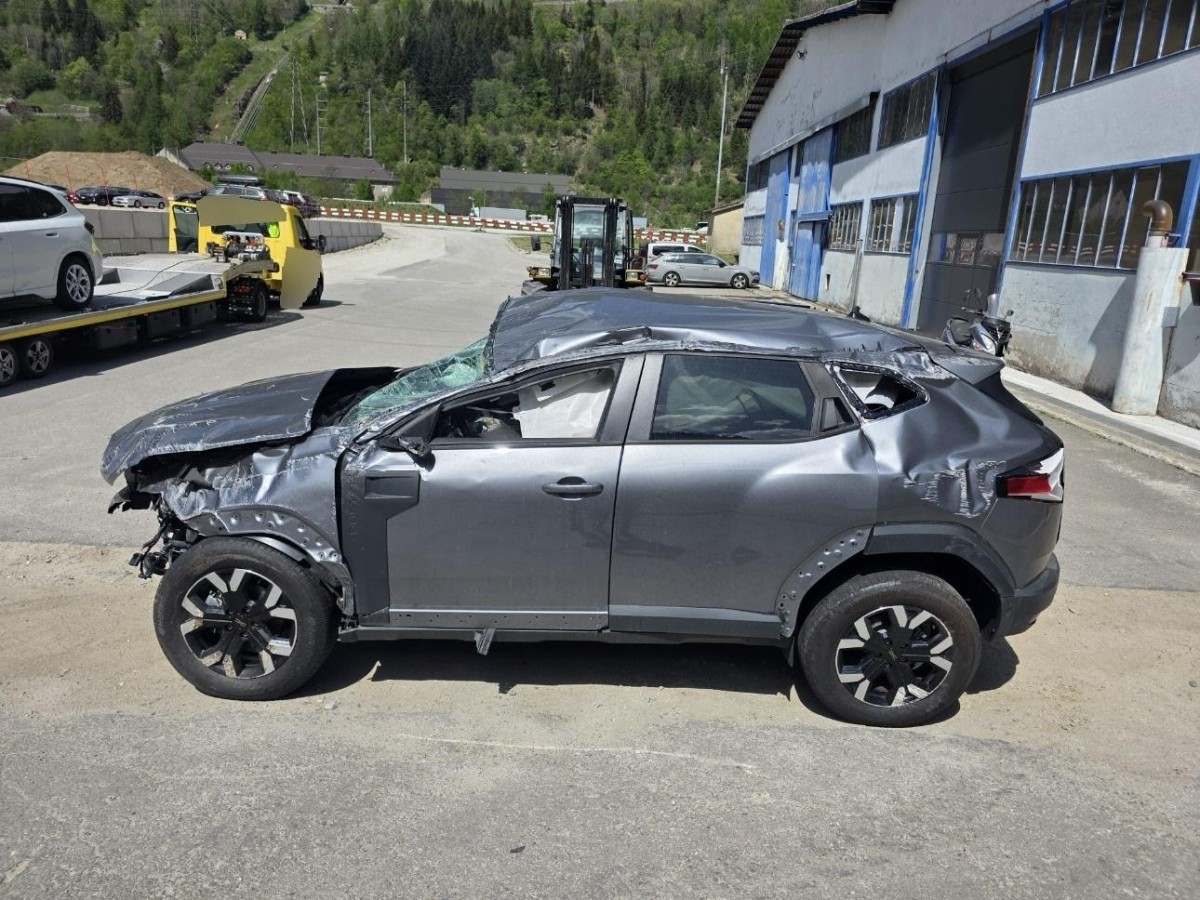 DACIA Duster HEV 140 Extreme-image-1