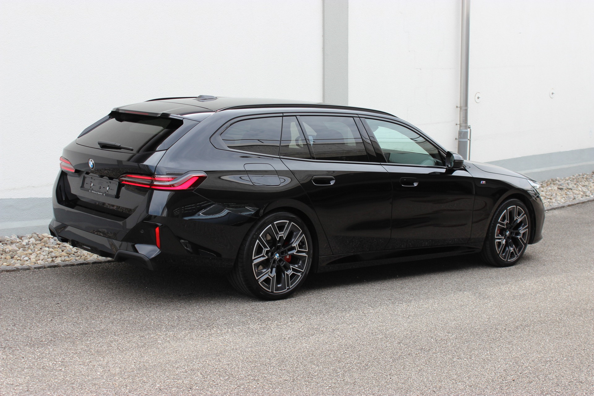 BMW 520d xDrive 48V Touring M Sport Pro-image-5