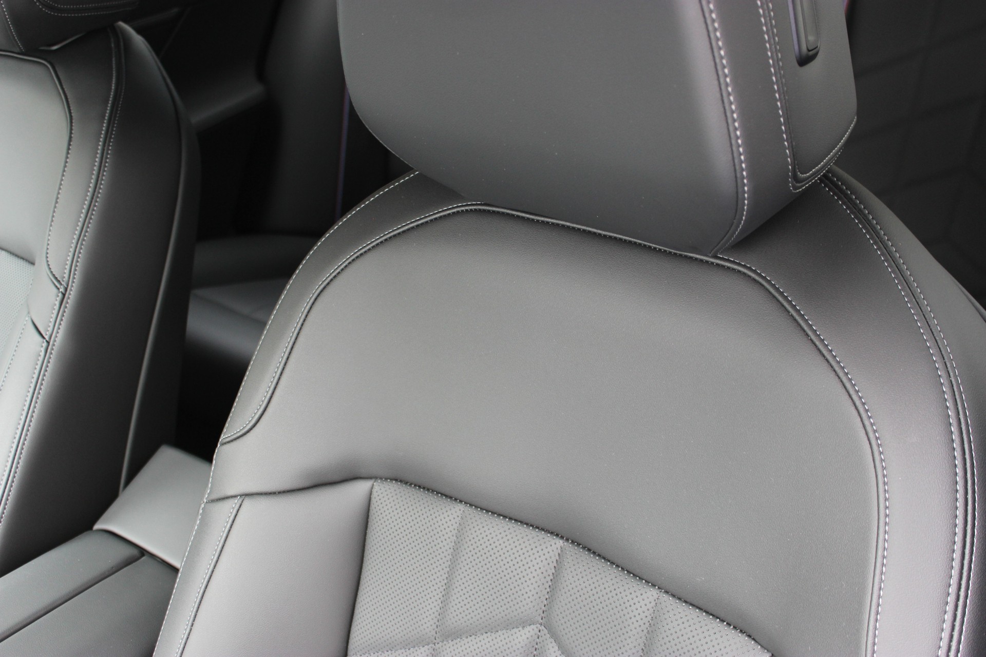 BMW 520d xDrive 48V Touring M Sport Pro-image-11