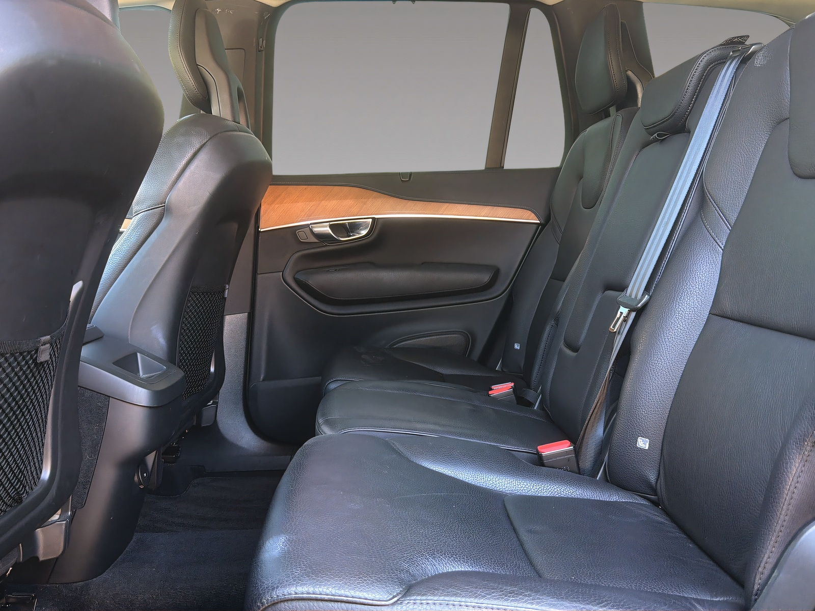 VOLVO XC90 2.0 B5 MH Inscription 7P. AWD-image-17