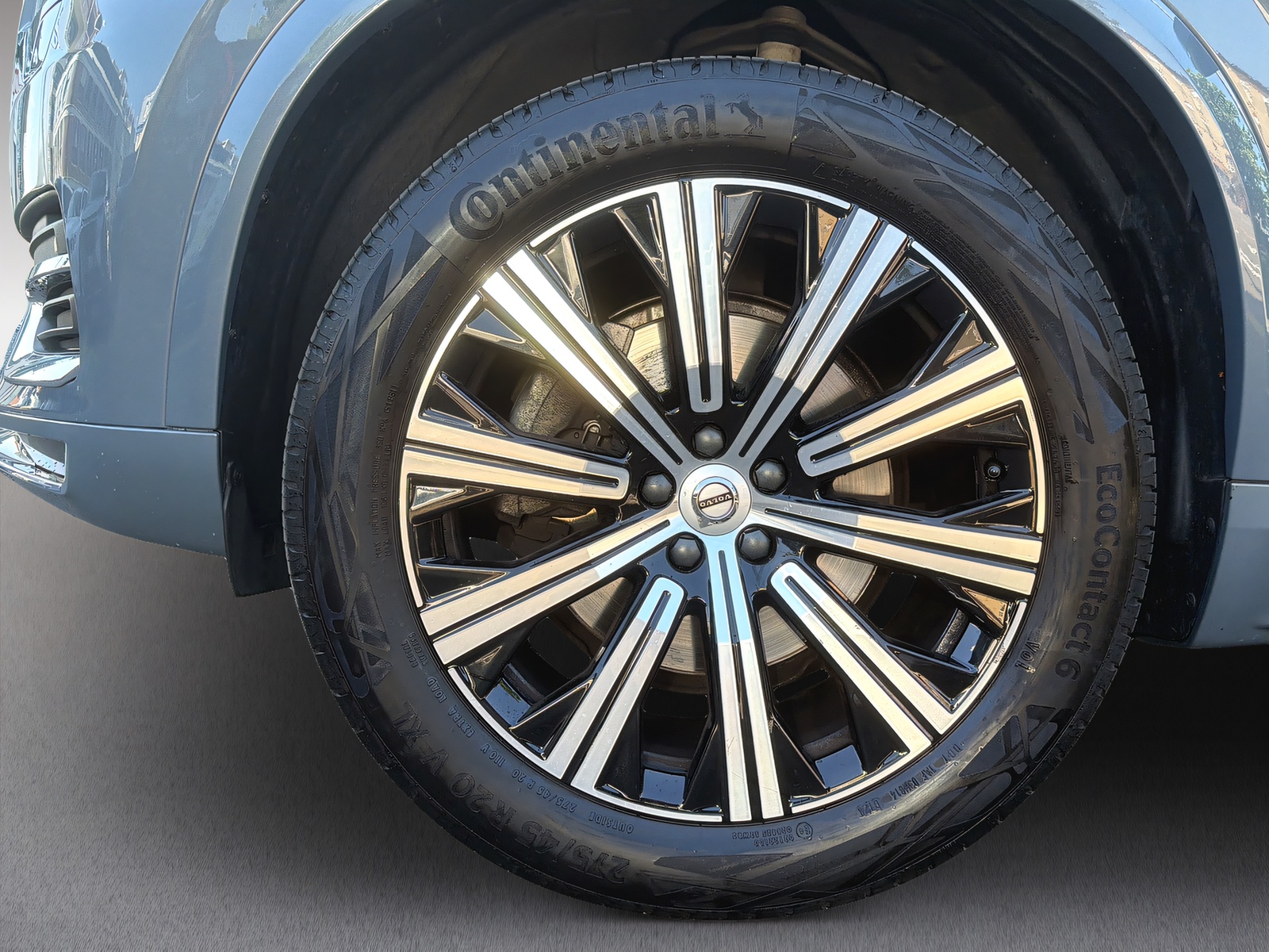 VOLVO XC90 2.0 B5 MH Inscription 7P. AWD-image-21