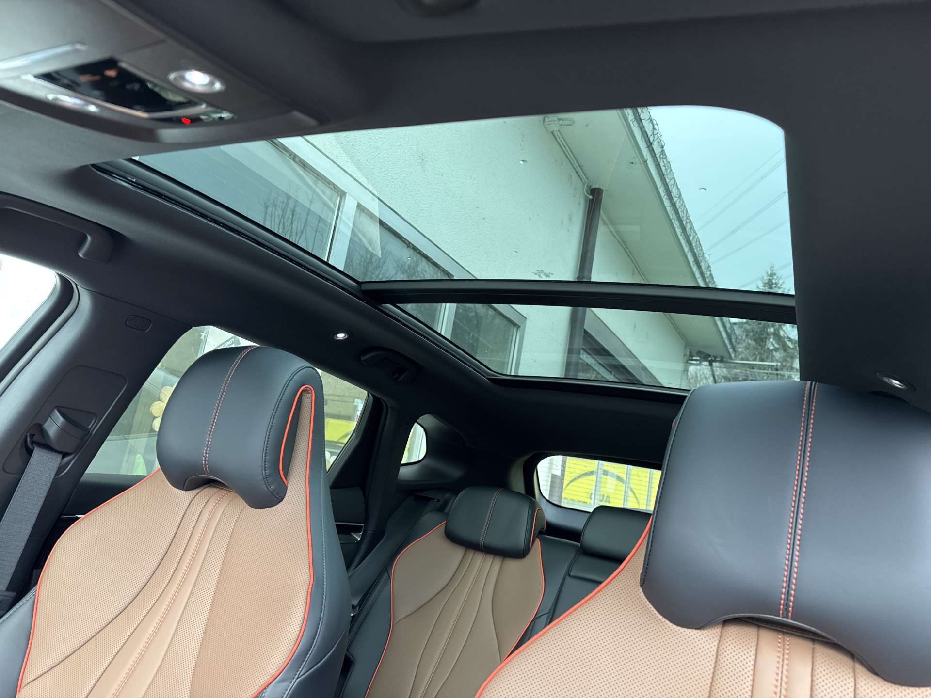 BYD Seal U DM-i PHEV Design AWD 324PS Automat-image-13