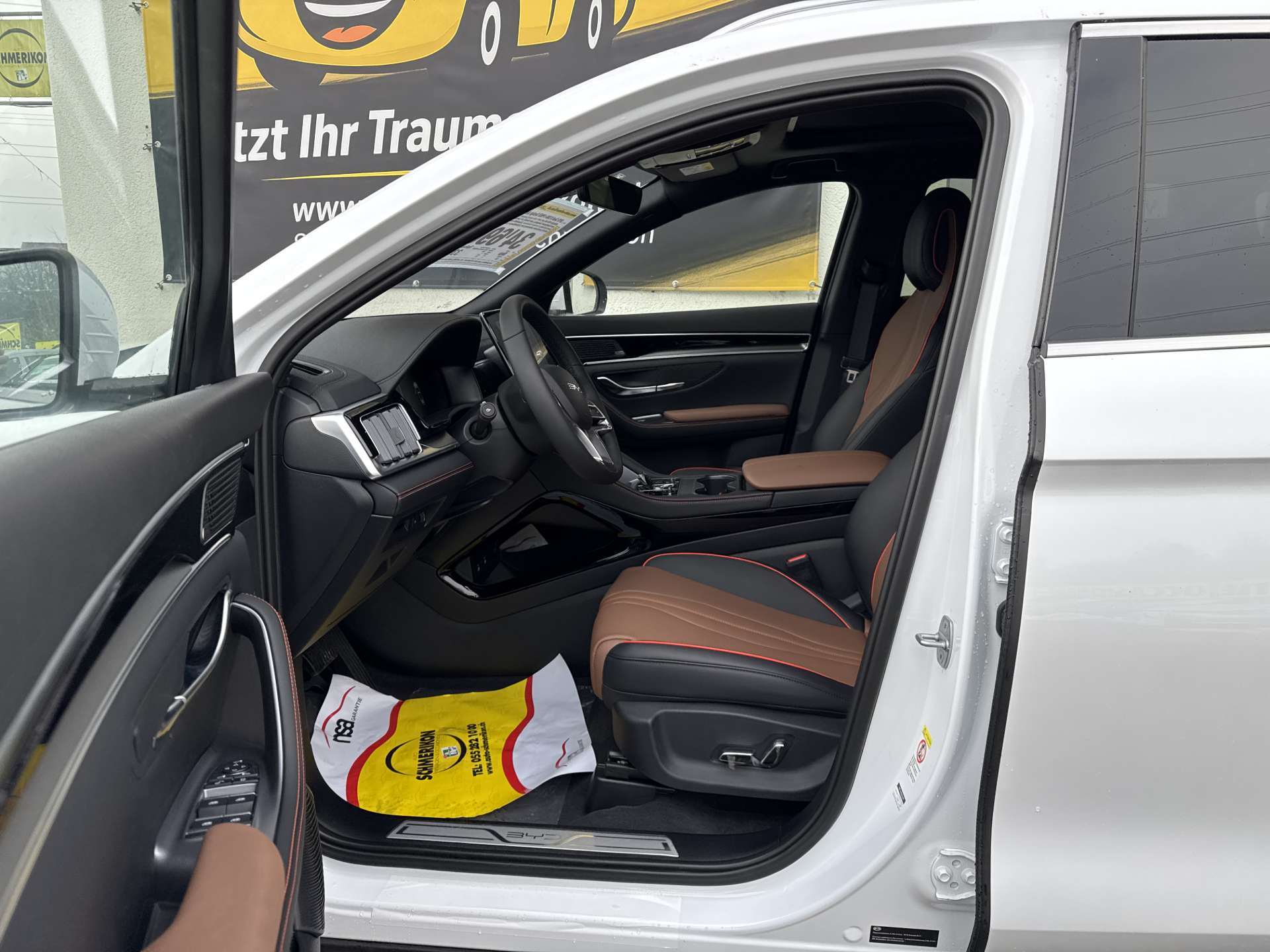 BYD Seal U DM-i PHEV Design AWD 324PS Automat-image-6