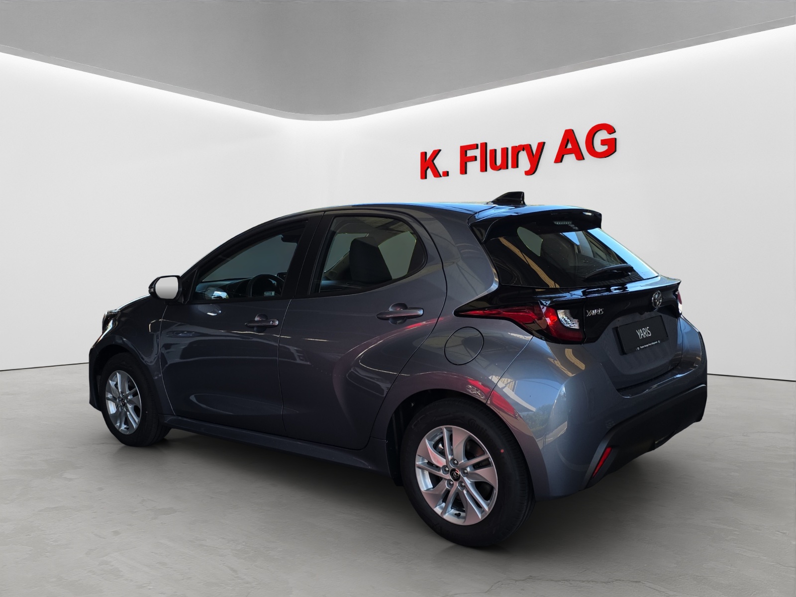 TOYOTA Yaris 1.5 VVT-i HSD Comfort-image-2