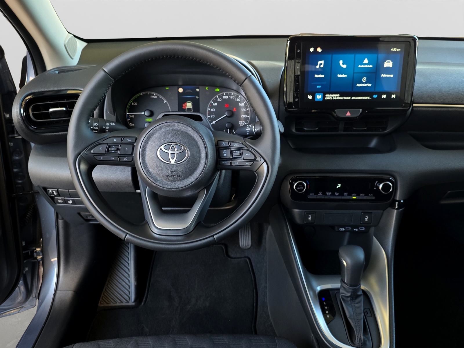 TOYOTA Yaris 1.5 VVT-i HSD Comfort-image-10