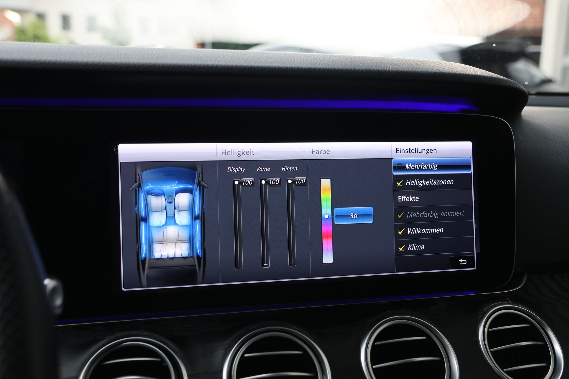 MERCEDES-BENZ E 350 d Avantgarde 4Matic 9G-Tronic-image-24