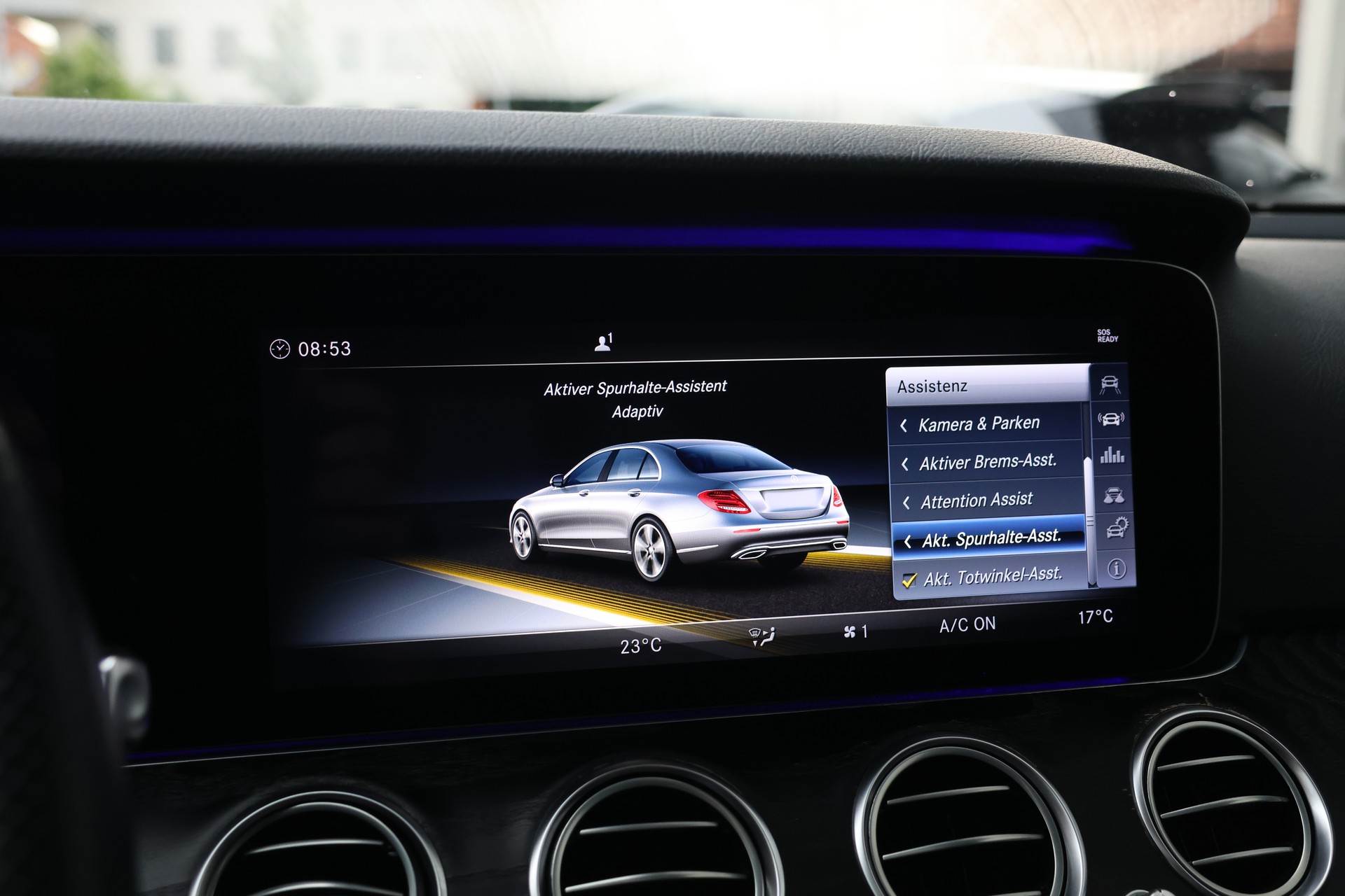 MERCEDES-BENZ E 350 d Avantgarde 4Matic 9G-Tronic-image-23