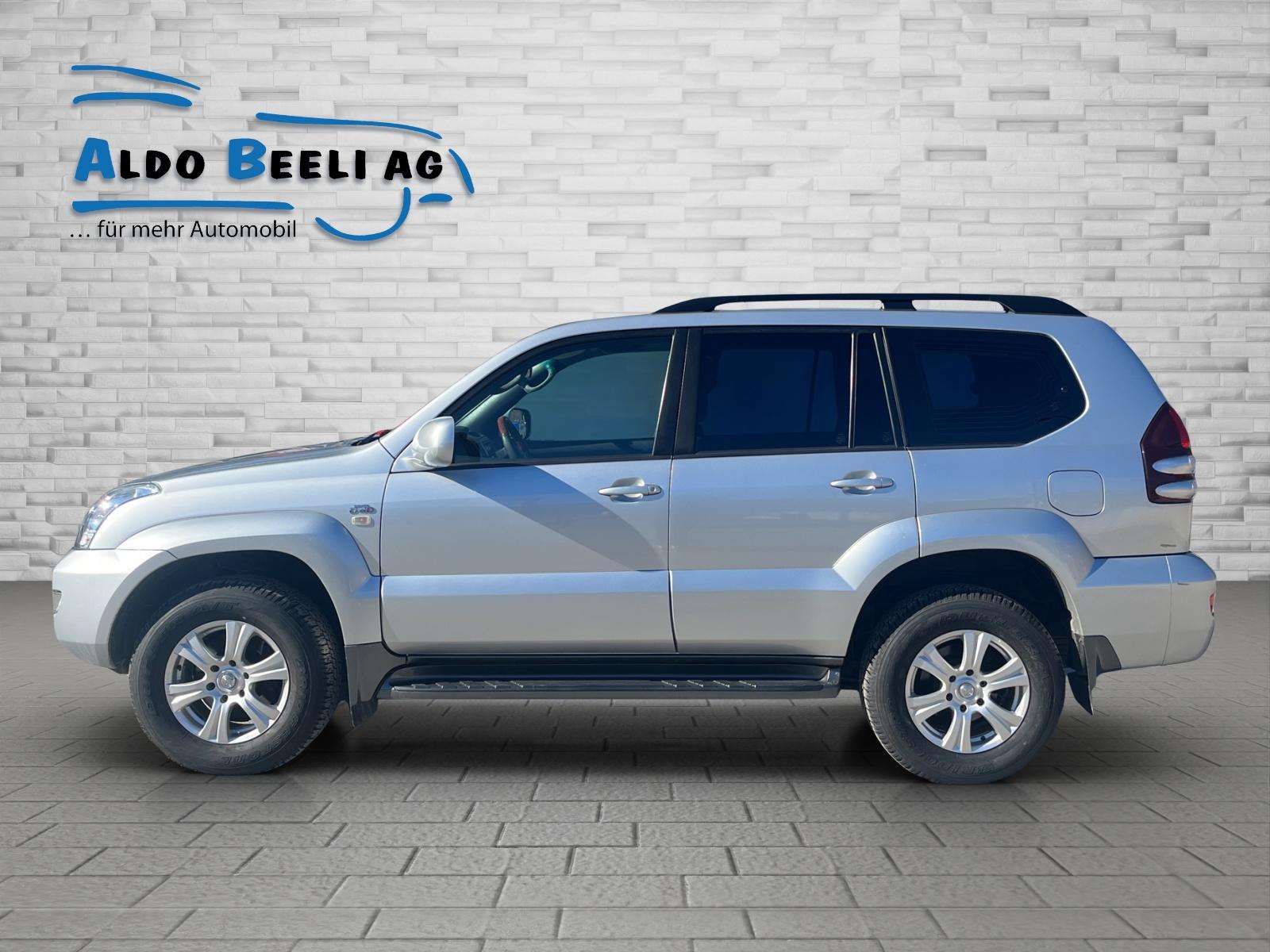 TOYOTA Land Cruiser 3.0 D-4D Linea Terra-image-2