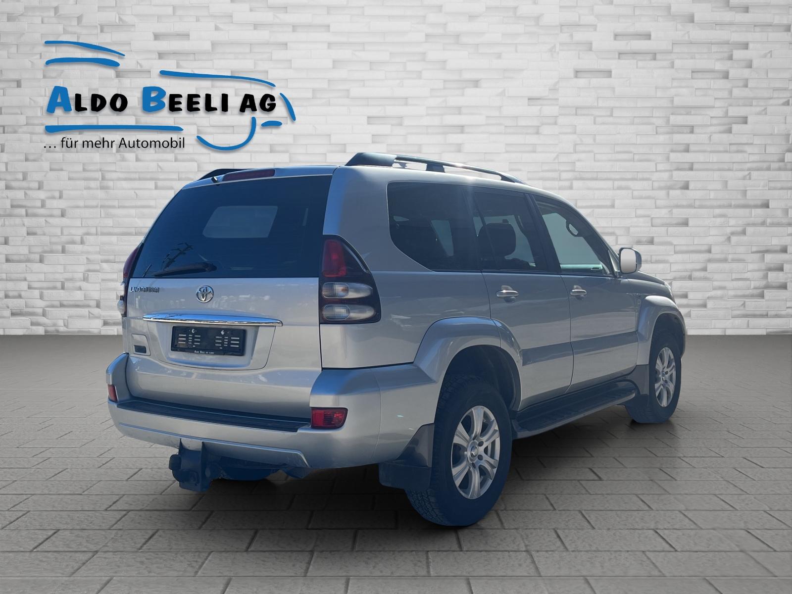TOYOTA Land Cruiser 3.0 D-4D Linea Terra-image-5
