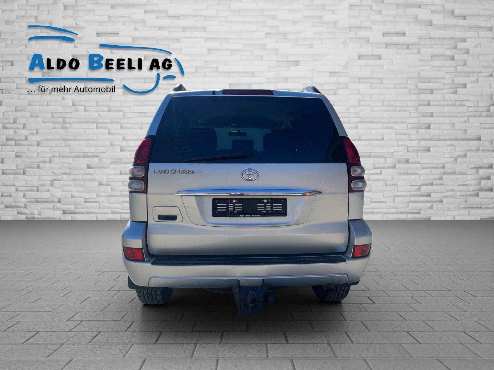 TOYOTA Land Cruiser 3.0 D-4D Linea Terra-image-4