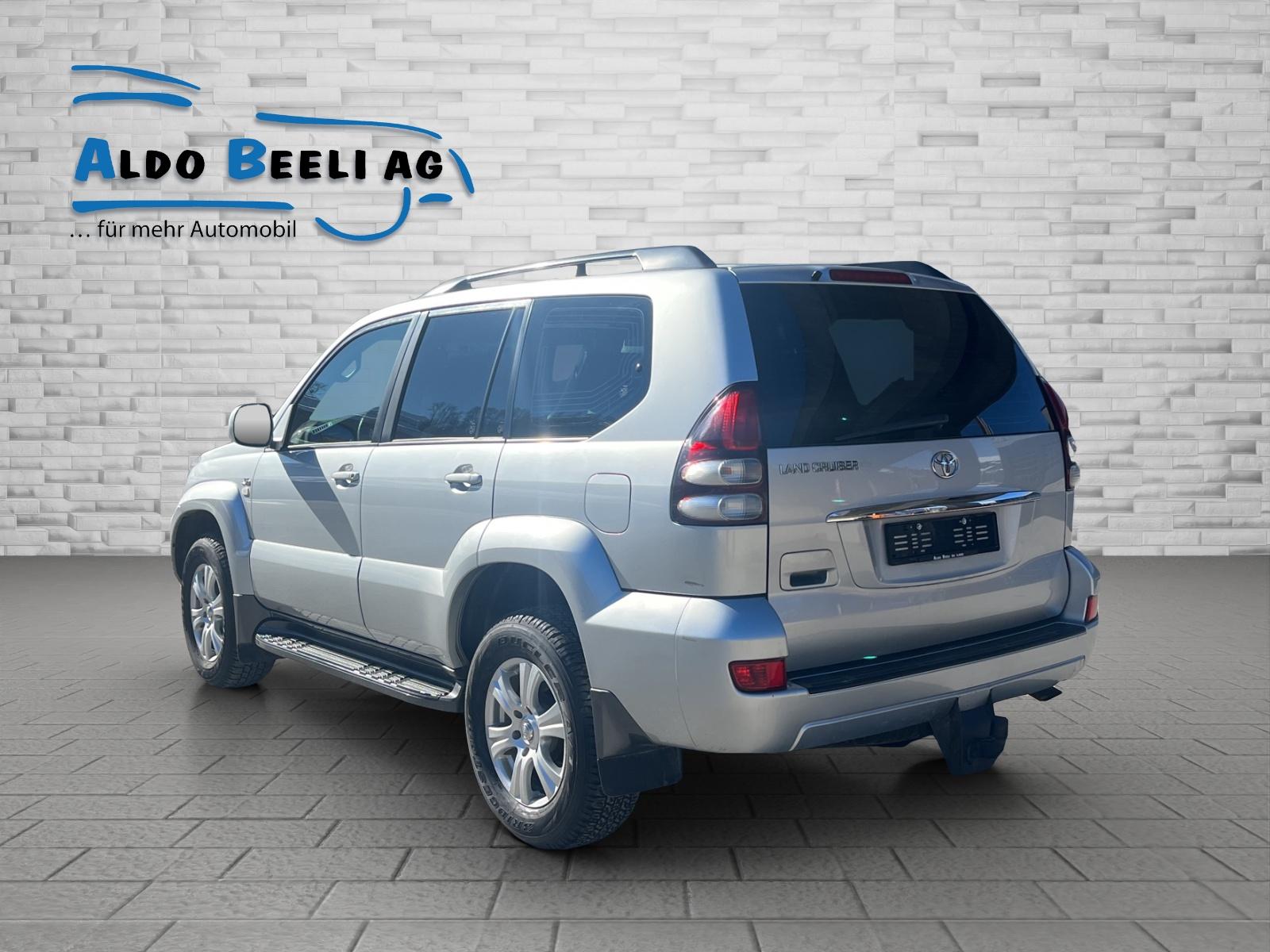 TOYOTA Land Cruiser 3.0 D-4D Linea Terra-image-3