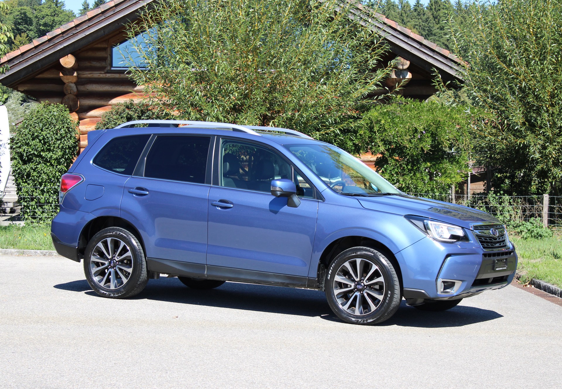 SUBARU Forester 2.0XT Luxury Lineartronic-image-1