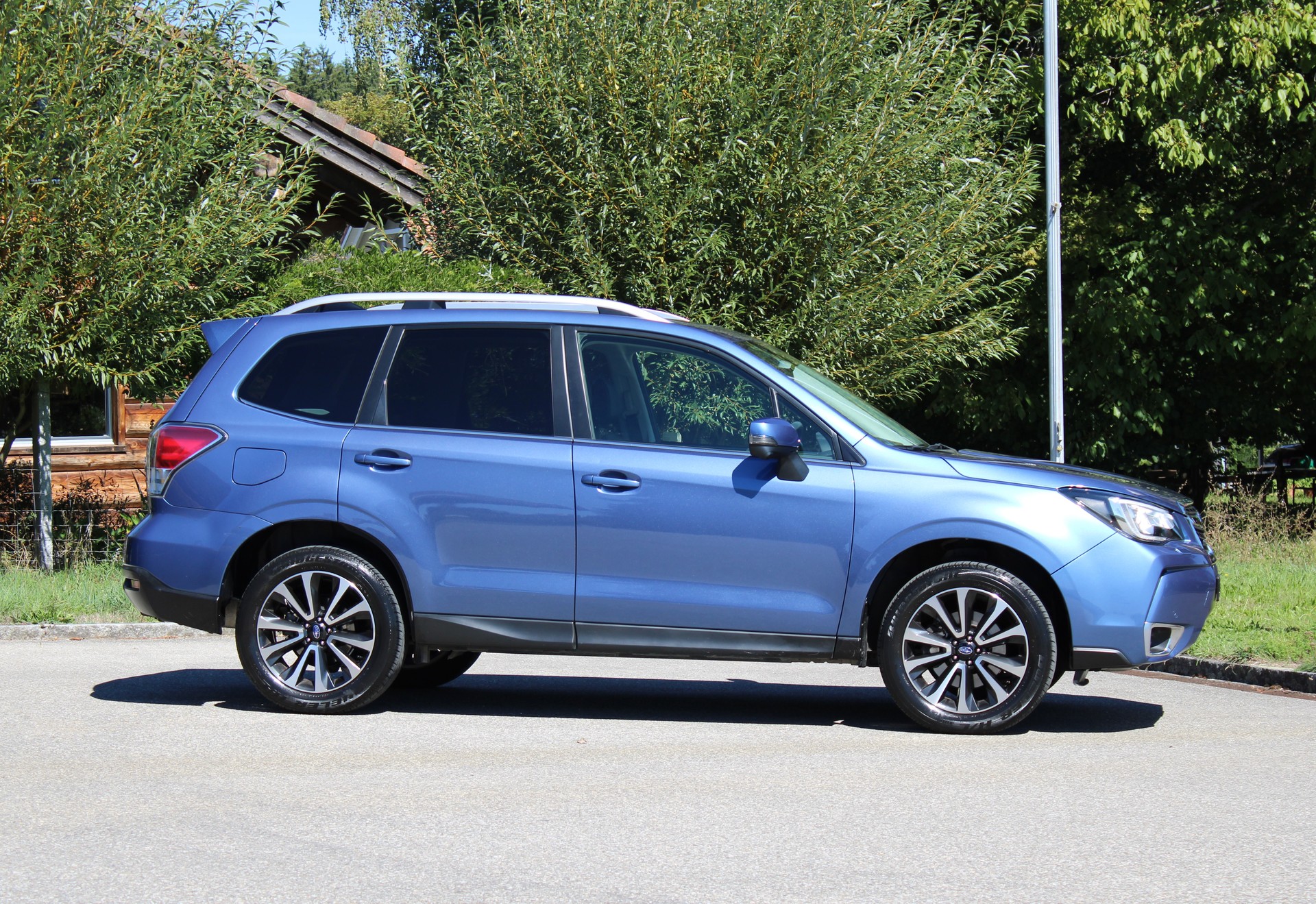 SUBARU Forester 2.0XT Luxury Lineartronic-image-5