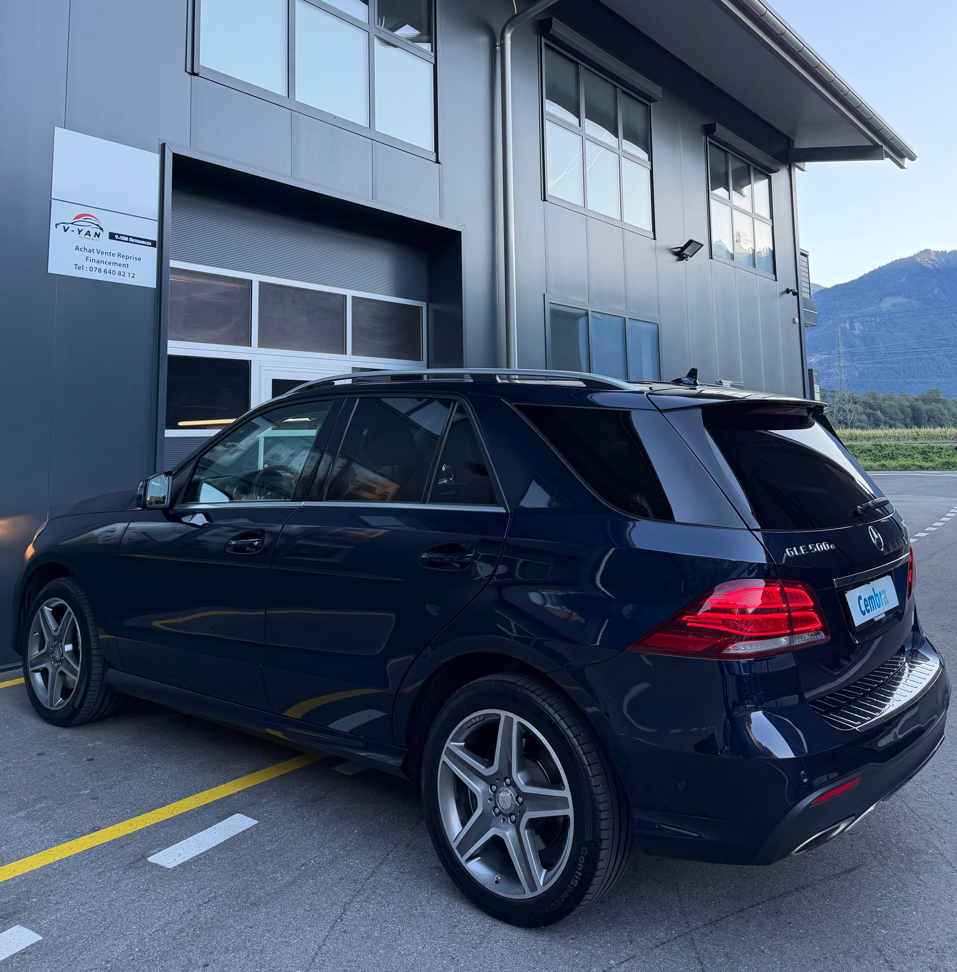 MERCEDES-BENZ GLE 500 e Amg-Line 4Matic 7G-Tronic-image-4