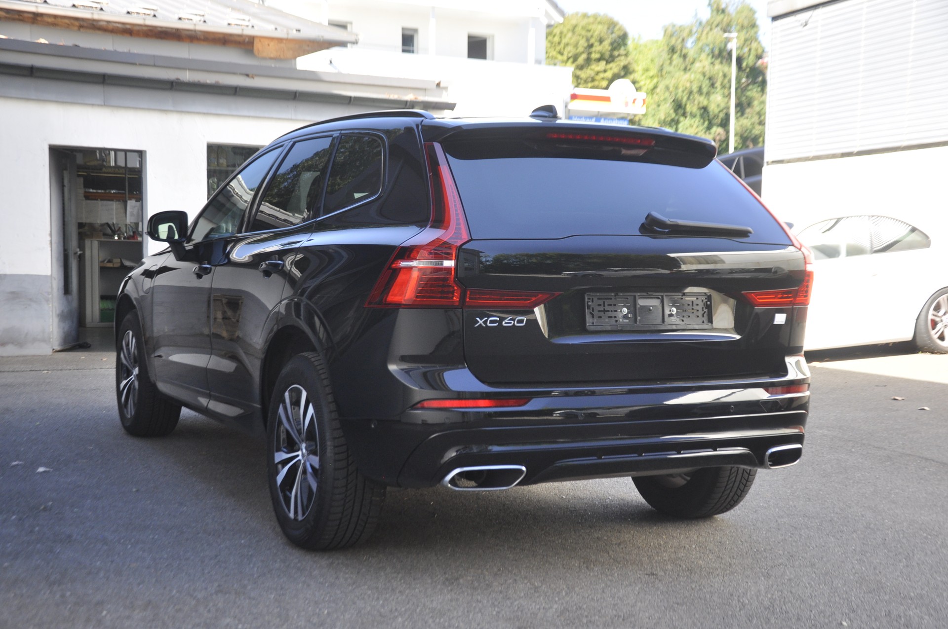 VOLVO XC60 T6 eAWD R-Design Expression Geartronic-image-15