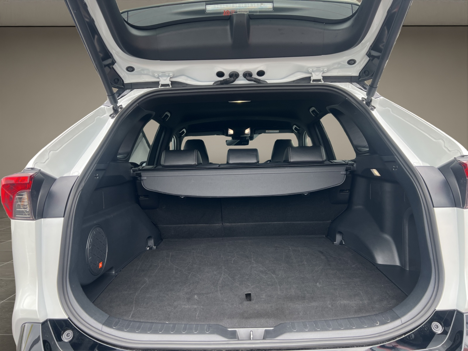 TOYOTA RAV4 2.5 Plug-In-Hybrid GR Sport-image-16