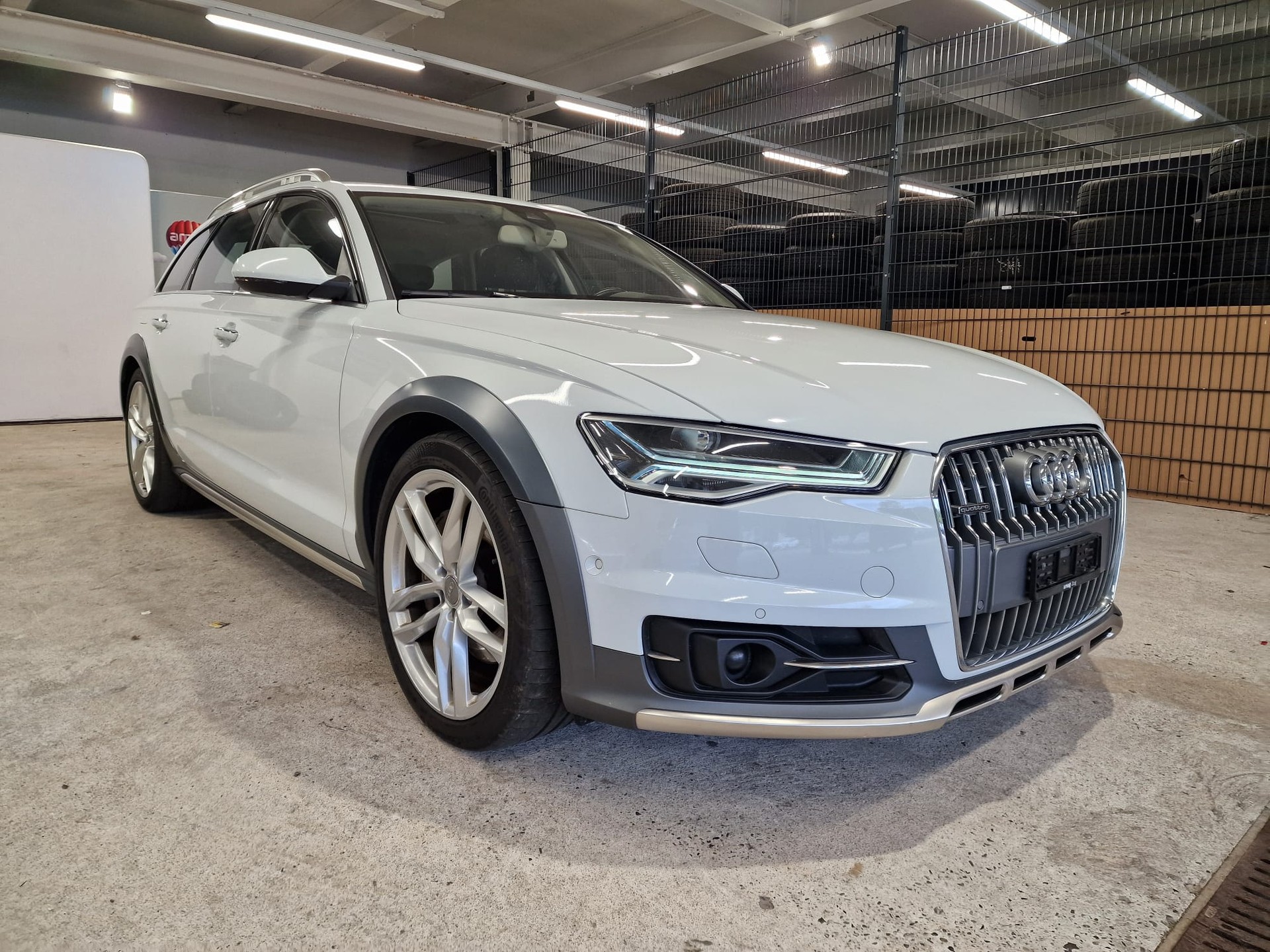 AUDI A6 allroad 3.0 BiTDI V6 quattro tiptronic-image-1