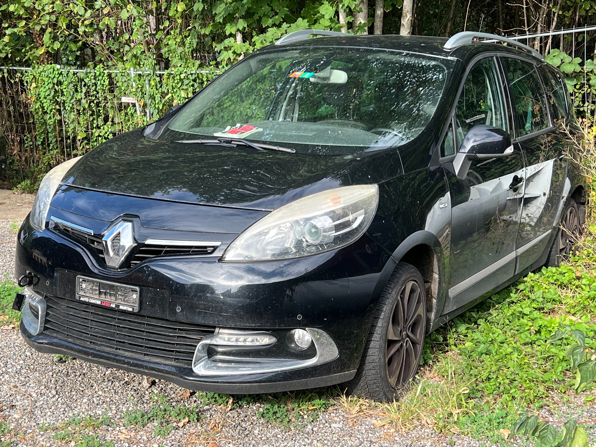 RENAULT Grand Scénic 1.2 16V Turbo Bose-image-2