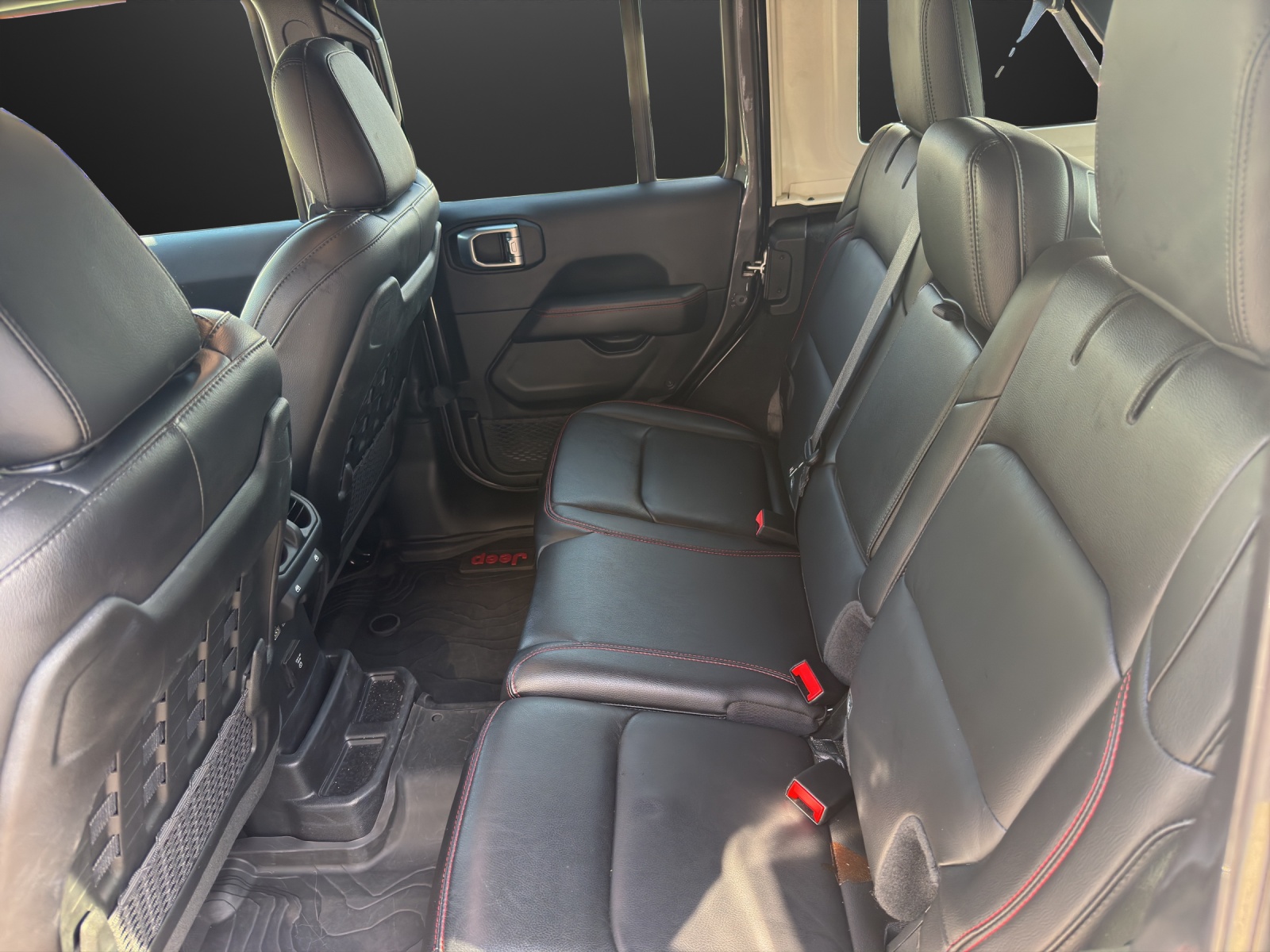 JEEP Wrangler 2.0 Unlimited Rubicon Trail Rated Automatic-image-8