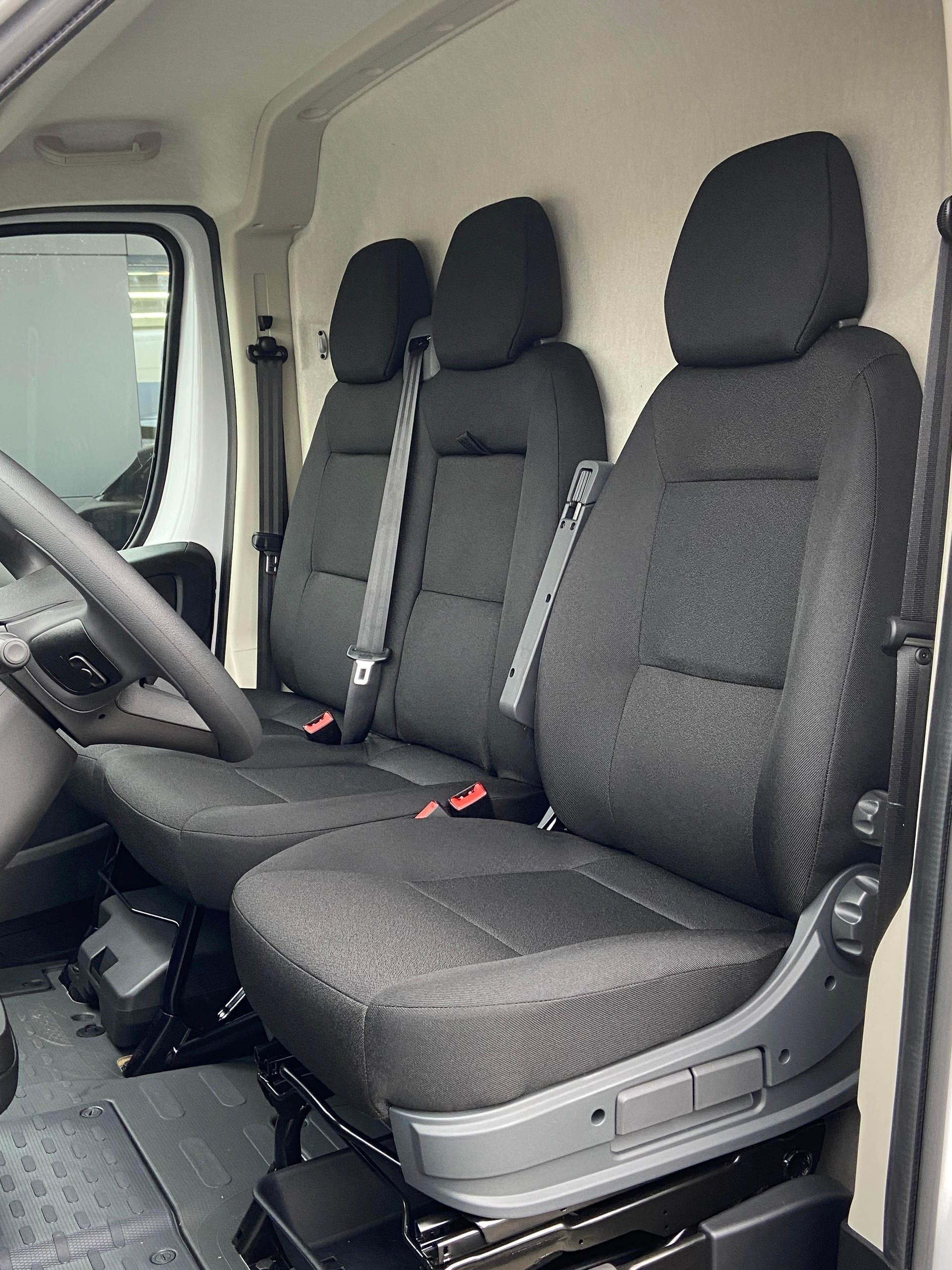 OPEL Movano 2.2 d 3,5t L3H2 180PS AHK-image-9