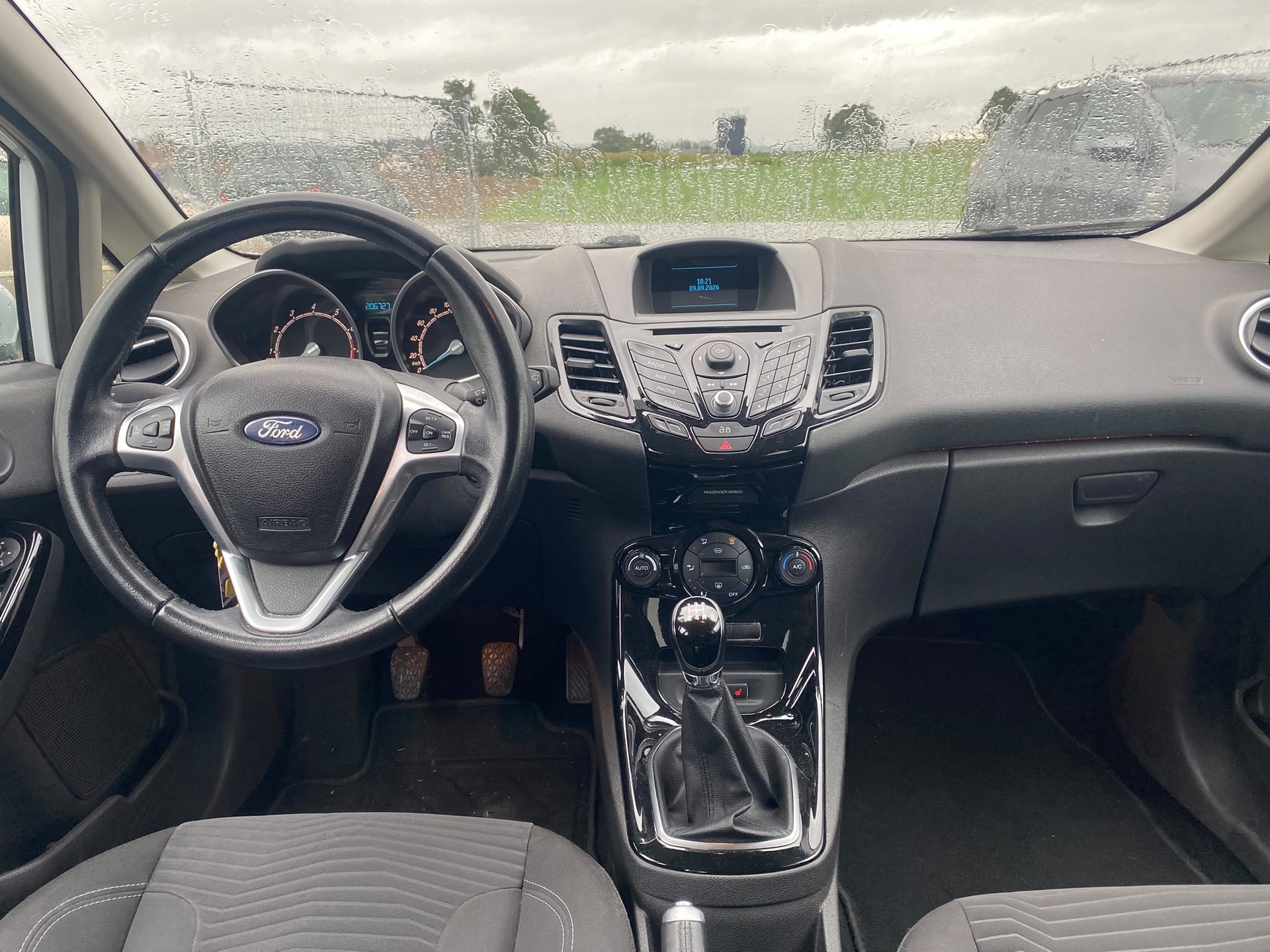 FORD Fiesta 1.0 SCTi Titanium-image-7