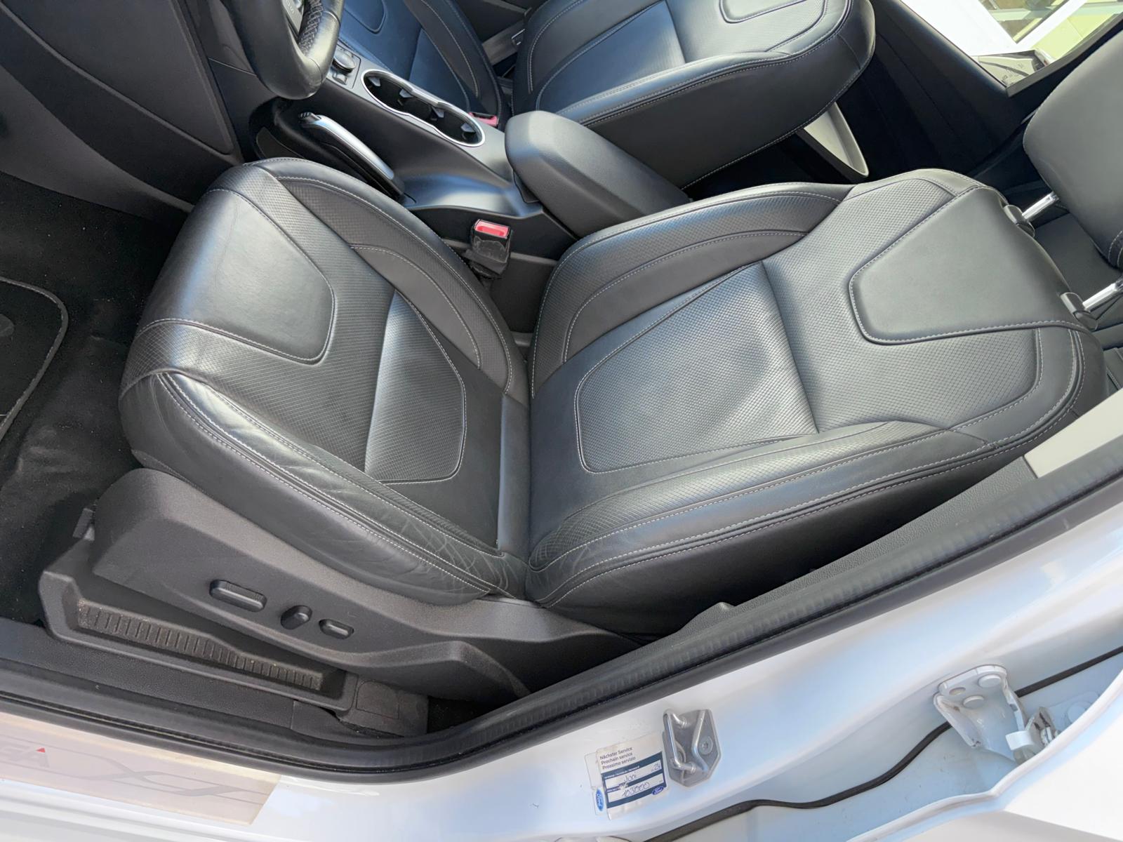 FORD Kuga 2.0 TDCi Titanium S 4WD PowerShift-image-8