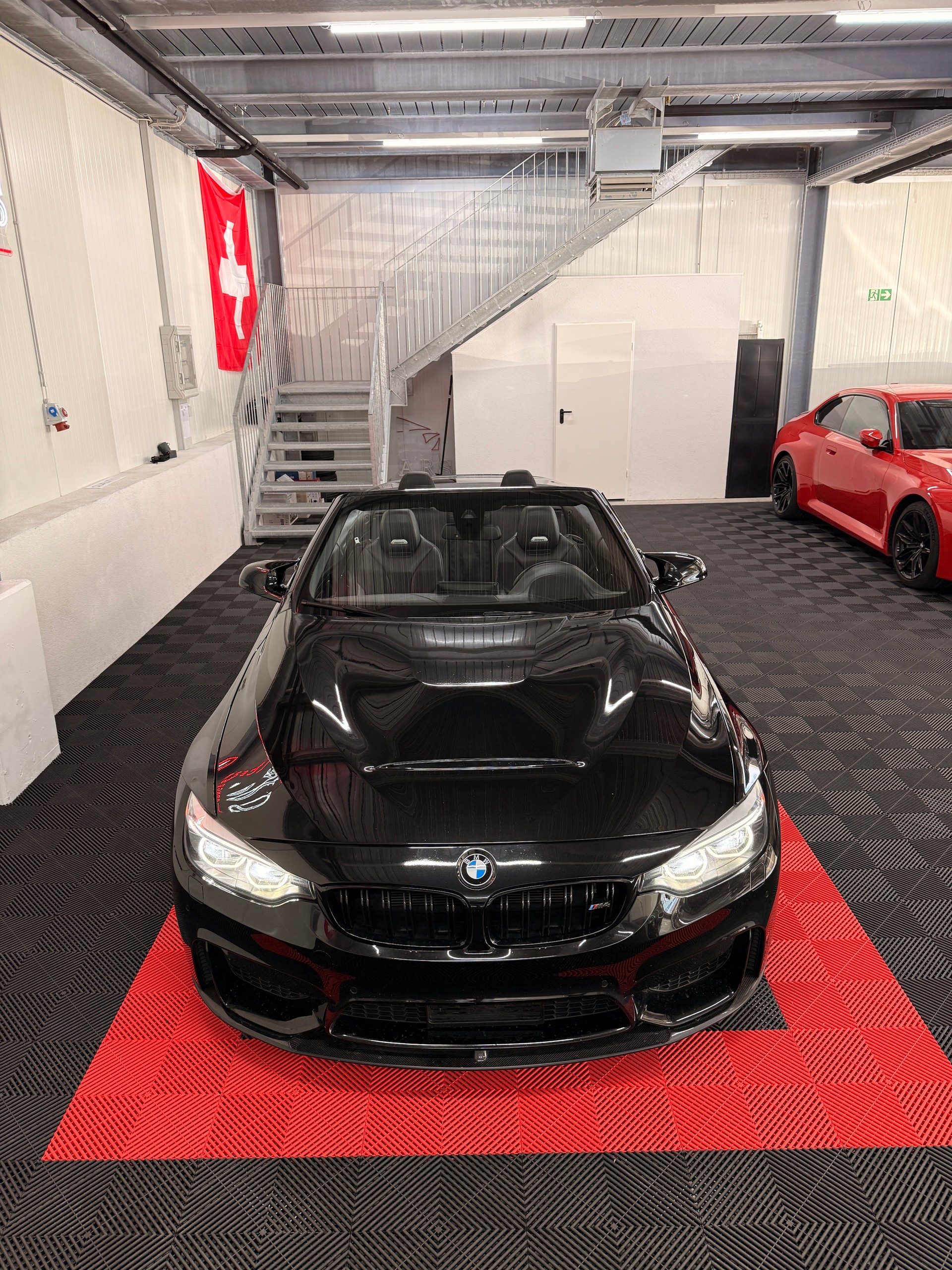 BMW M4 Cabriolet DKG-image-2