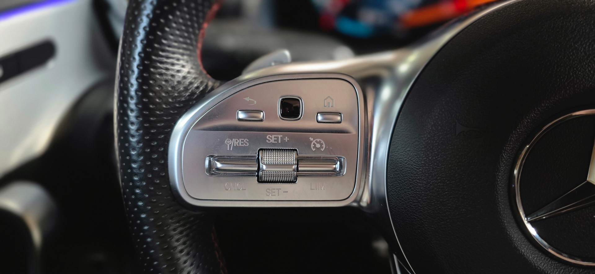 MERCEDES-BENZ CLA 250 e AMG Line 8G-DCT *Sitzheizung*Aktiver Spurhalteassistent*Aktiver Bremsassistent*Rückfahrkamera*Ambientebeleuchtung*-image-15