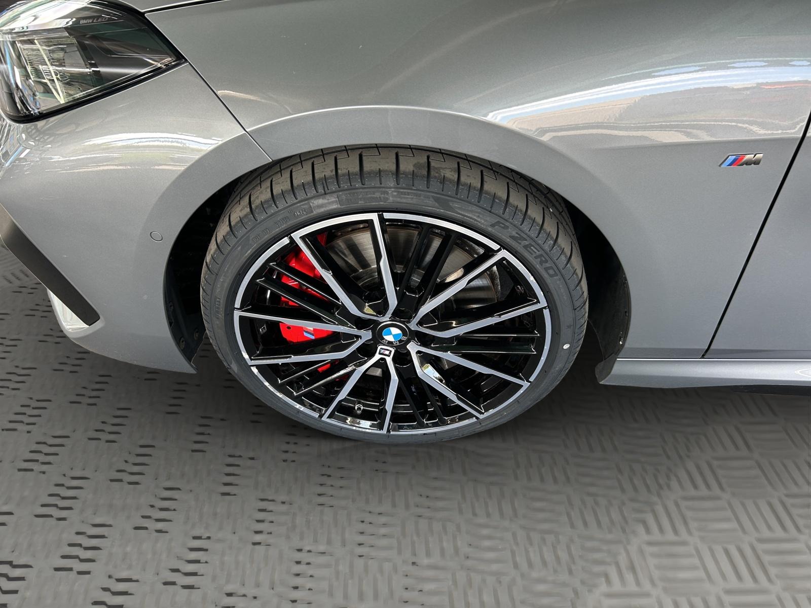 BMW M235i xDrive Gran Coupé-image-28
