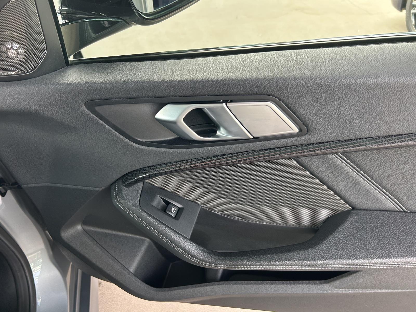 BMW M235i xDrive Gran Coupé-image-25