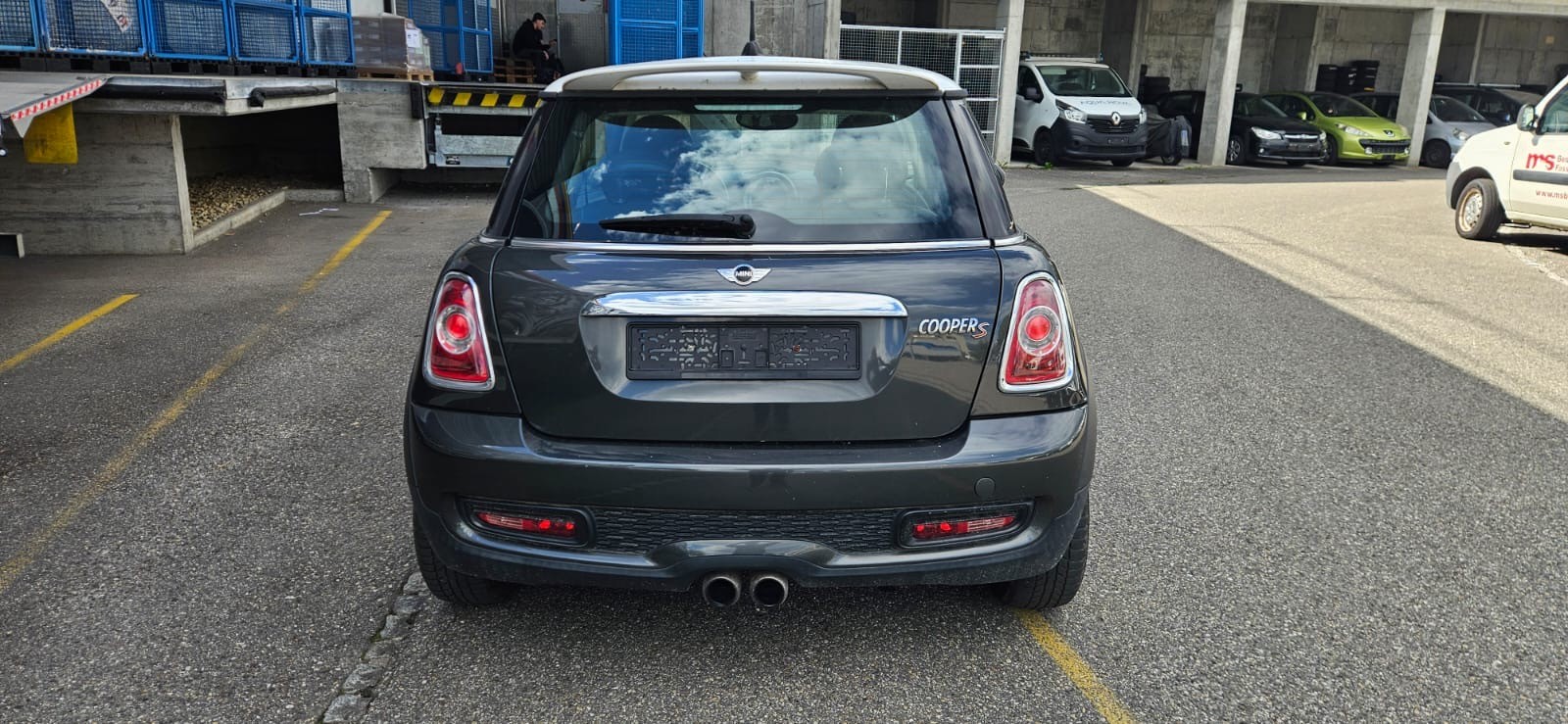 MINI Cooper S-image-8