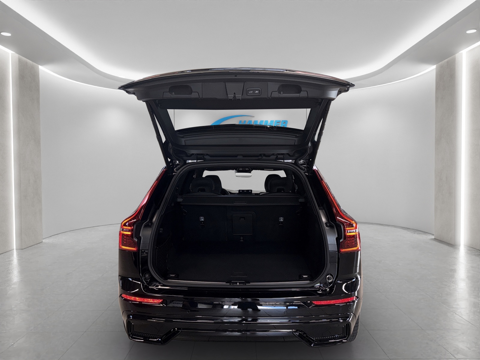 VOLVO XC60 2.0 B5 MH Ultra Dark AWD-image-4