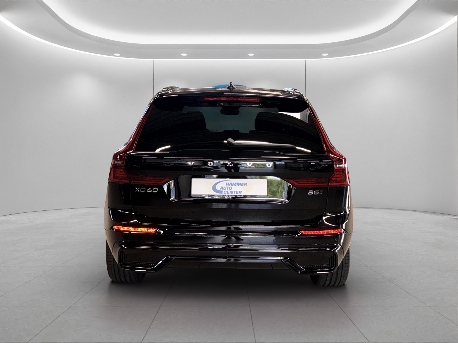 VOLVO XC60 2.0 B5 MH Ultra Dark AWD-image-3