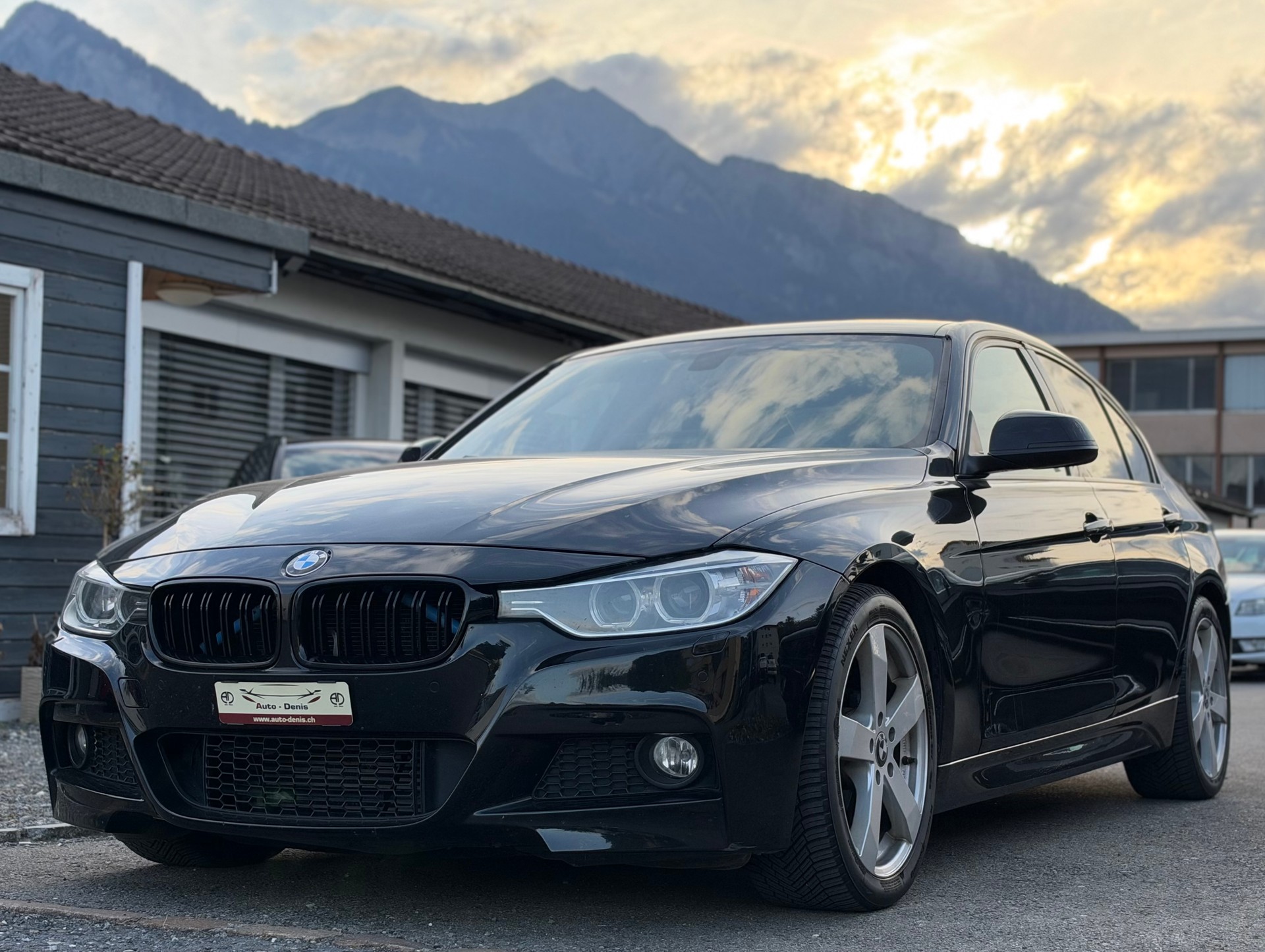 BMW 330d xDrive SAG-image-1